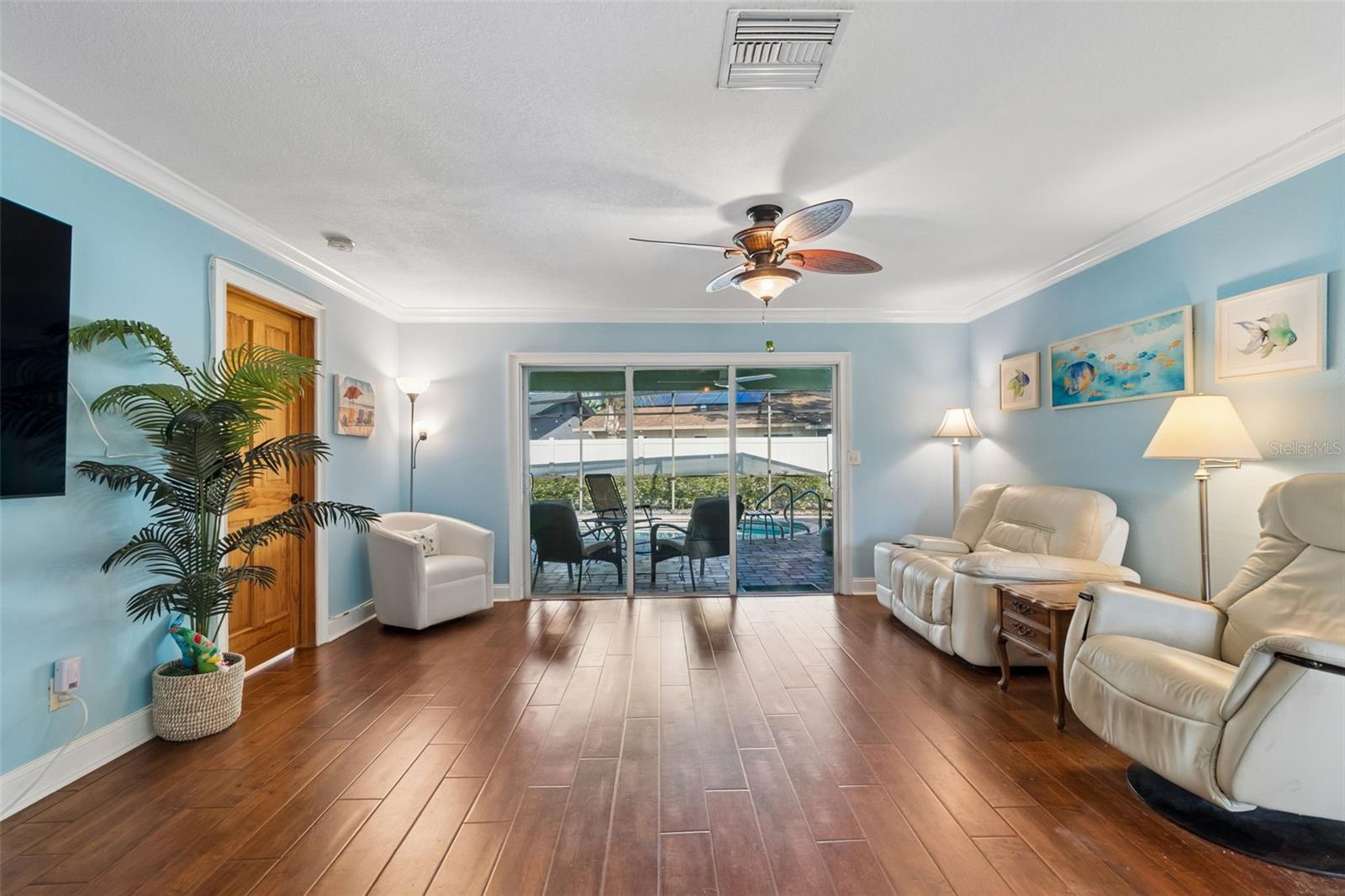 Image 11 of 68 For 477 Orkney Court