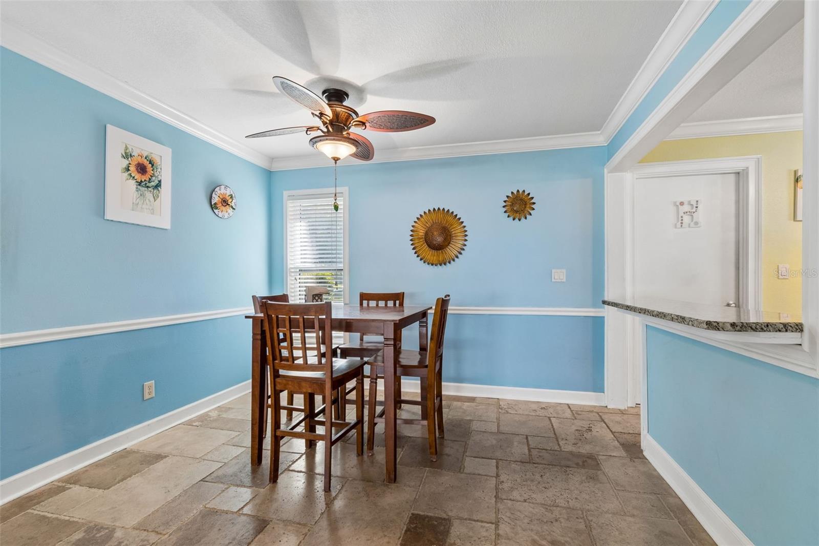 Image 16 of 68 For 477 Orkney Court