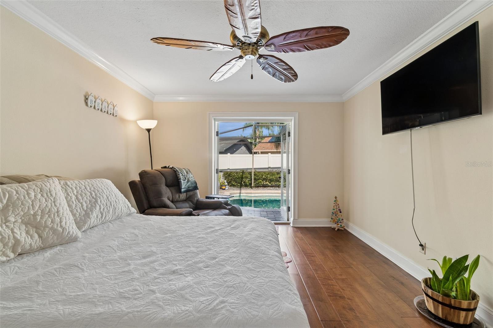 Image 40 of 68 For 477 Orkney Court