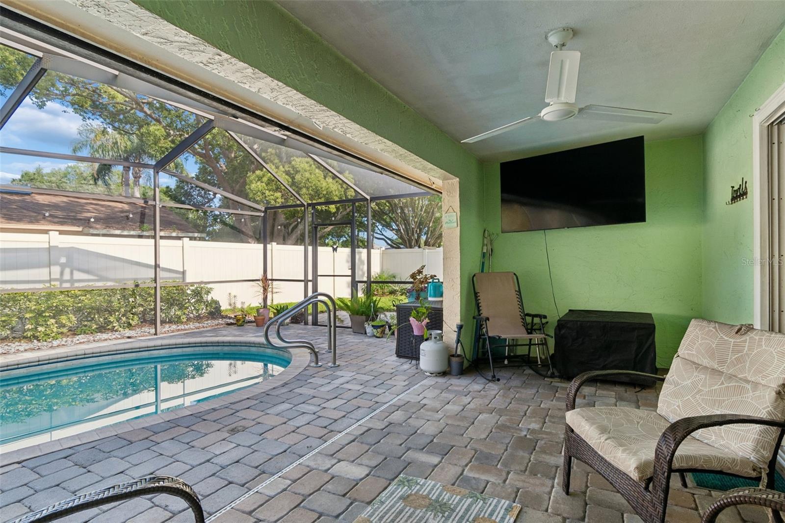 Image 47 of 68 For 477 Orkney Court