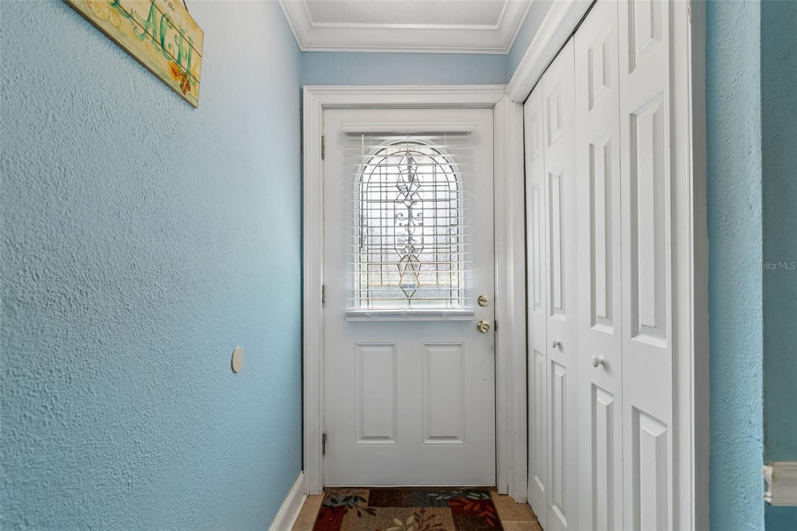 Image 9 of 68 For 477 Orkney Court