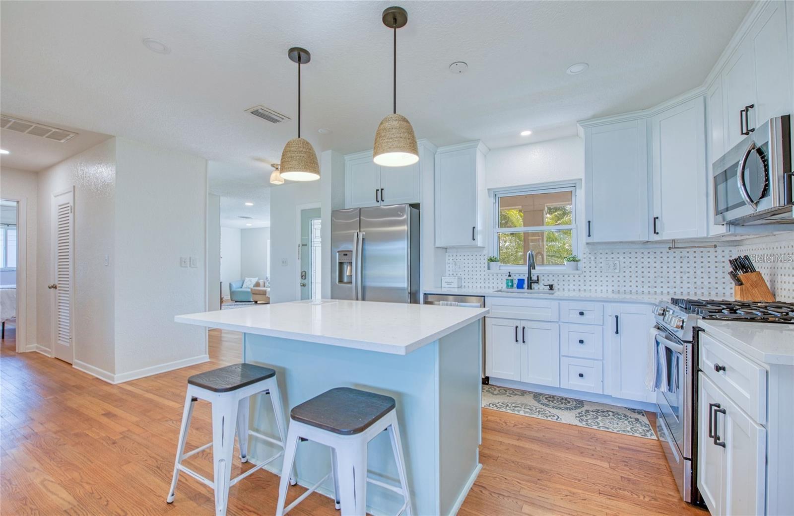 Listing photo id 8 for 775 Bayshore Boulevard