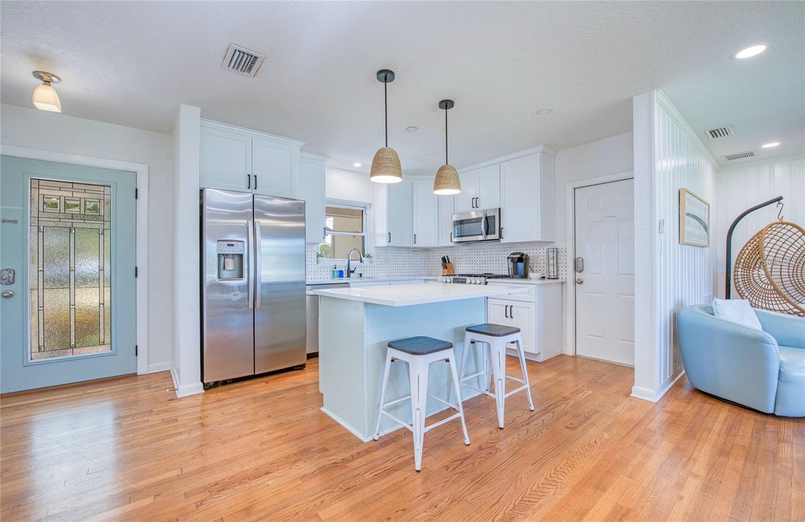 Listing photo id 9 for 775 Bayshore Boulevard