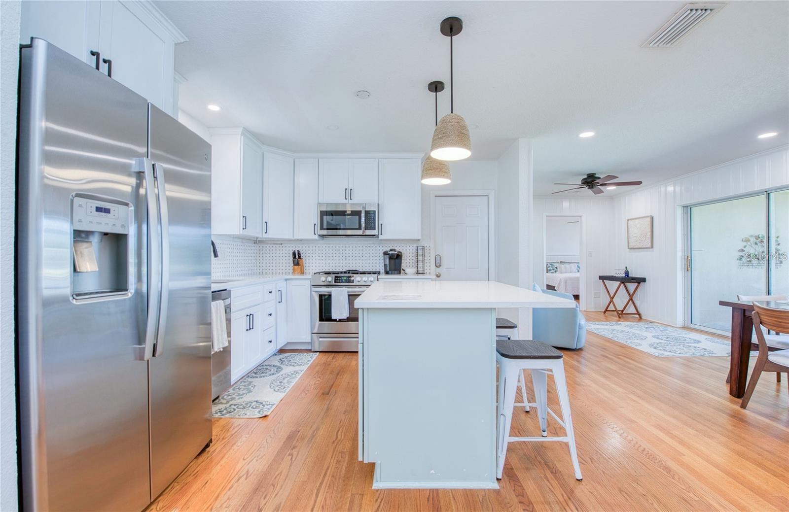 Listing photo id 10 for 775 Bayshore Boulevard