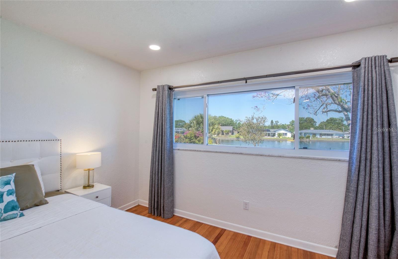 Listing photo id 22 for 775 Bayshore Boulevard