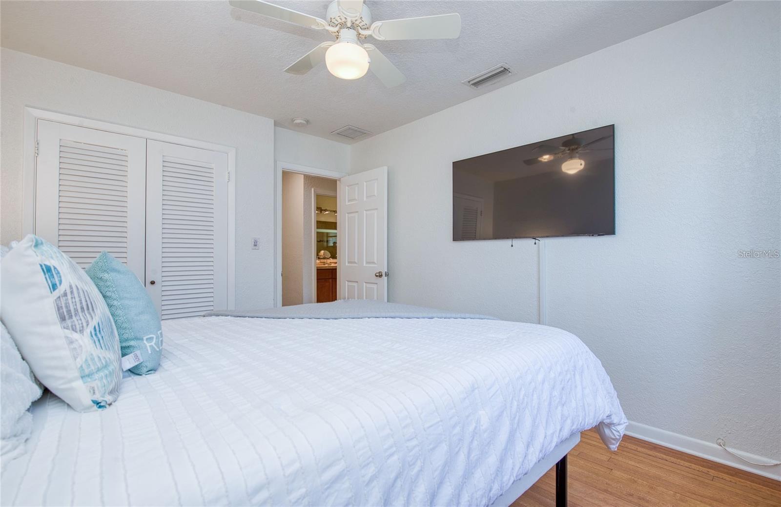 Listing photo id 30 for 775 Bayshore Boulevard