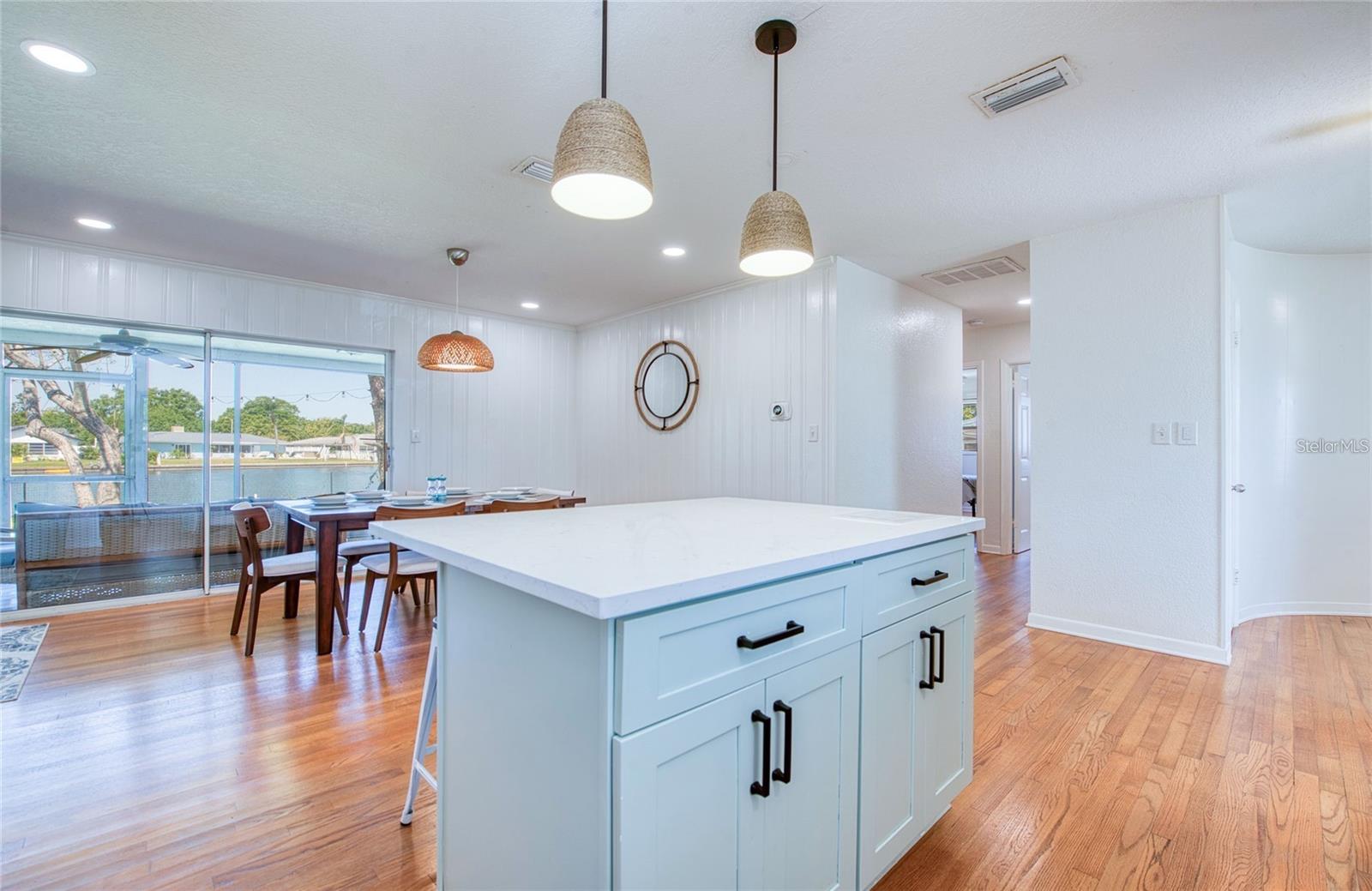 Listing photo id 6 for 775 Bayshore Boulevard