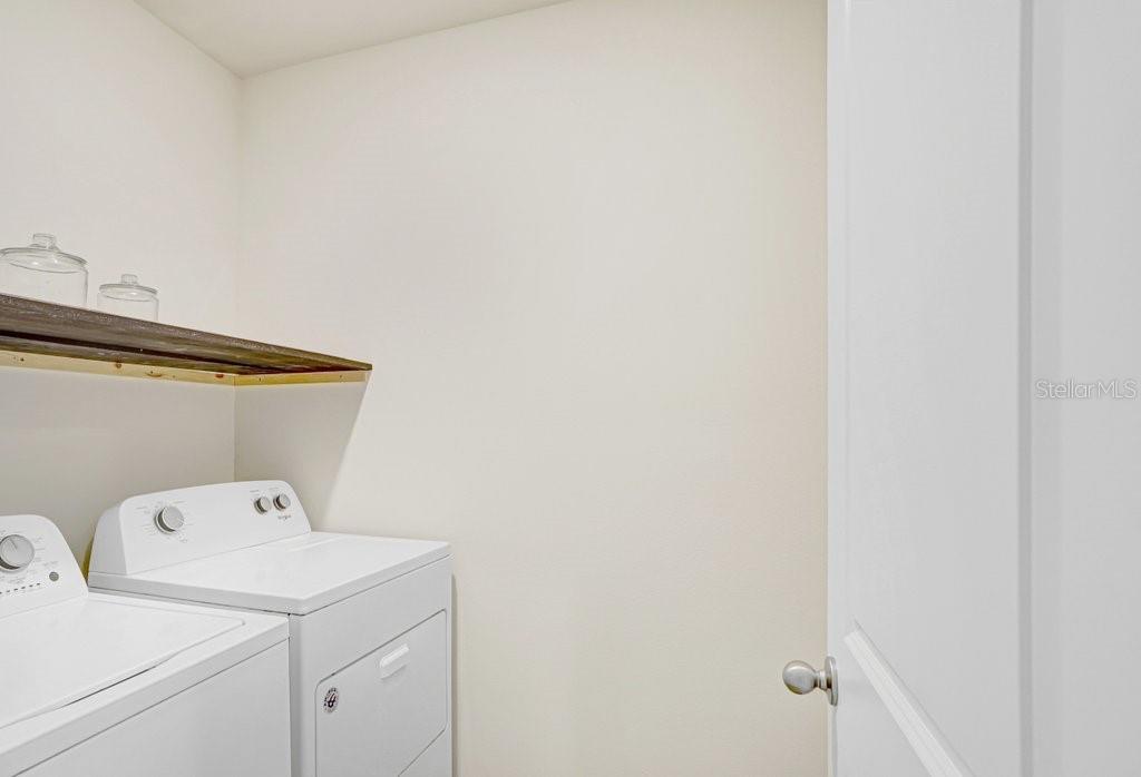 Image 26 of 46 For 3044 Suncoast Plains Drive