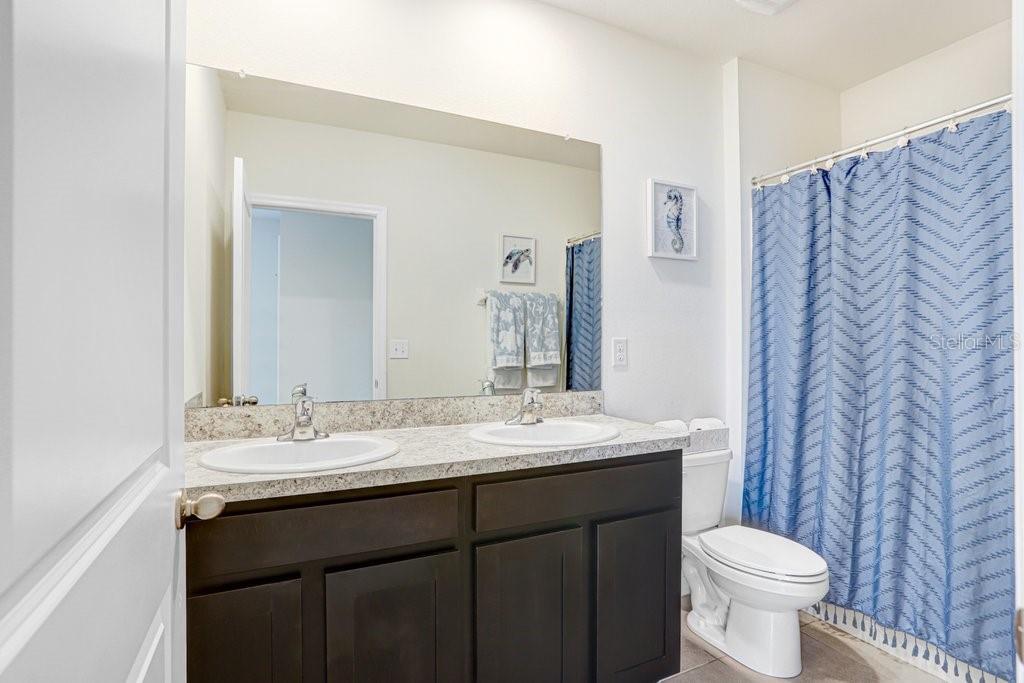 Image 27 of 46 For 3044 Suncoast Plains Drive