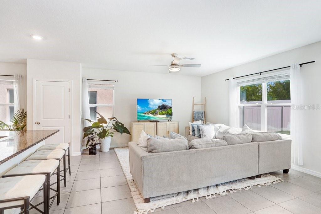 Image 7 of 46 For 3044 Suncoast Plains Drive