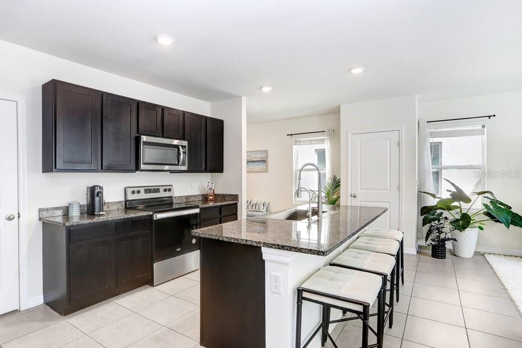 Image 8 of 46 For 3044 Suncoast Plains Drive