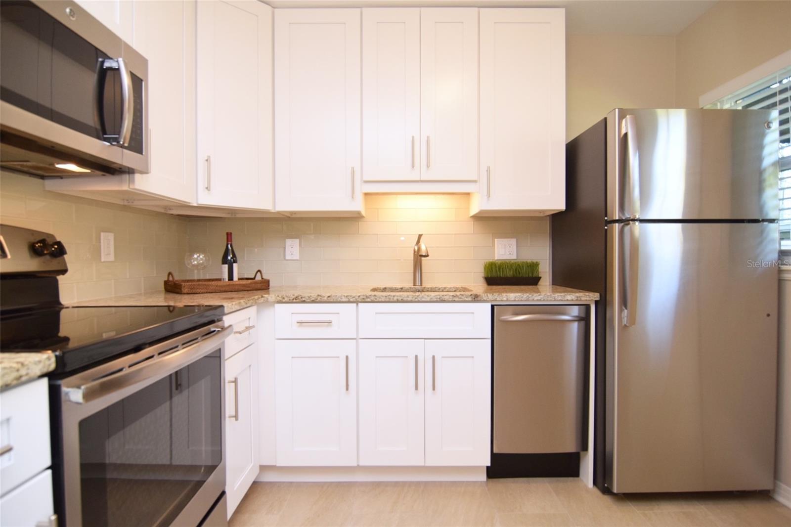 Image 11 of 29 For 606 12th Avenue Ne 2