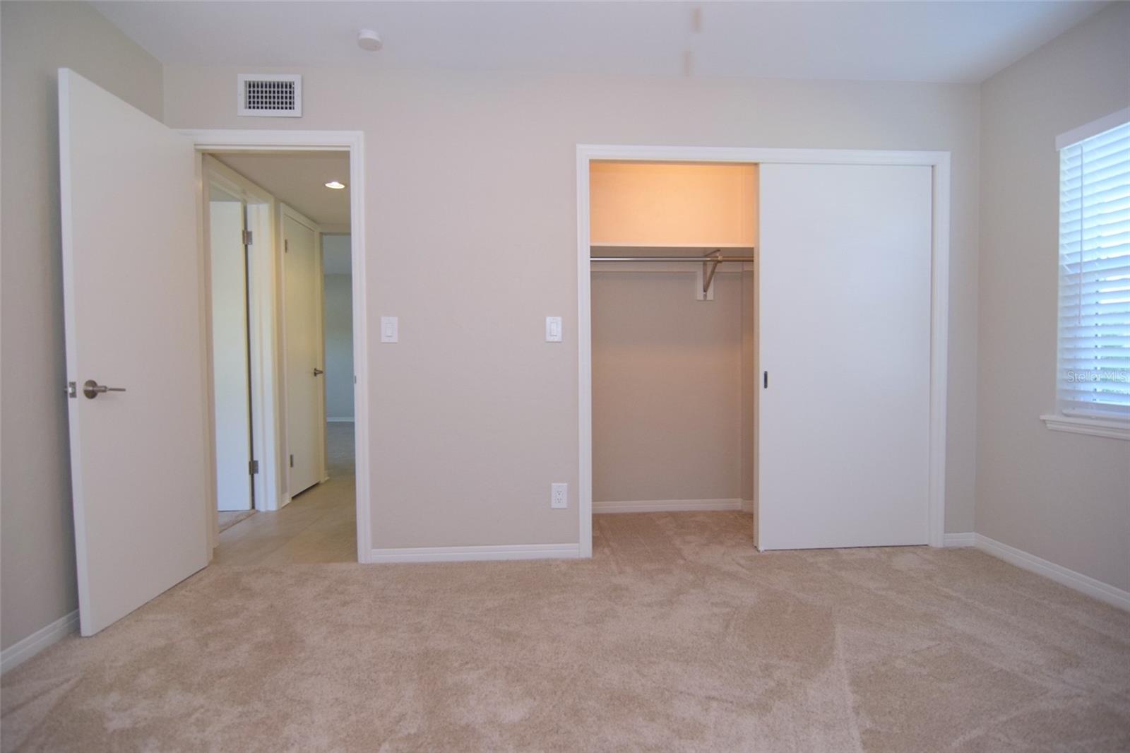 Image 17 of 29 For 606 12th Avenue Ne 2