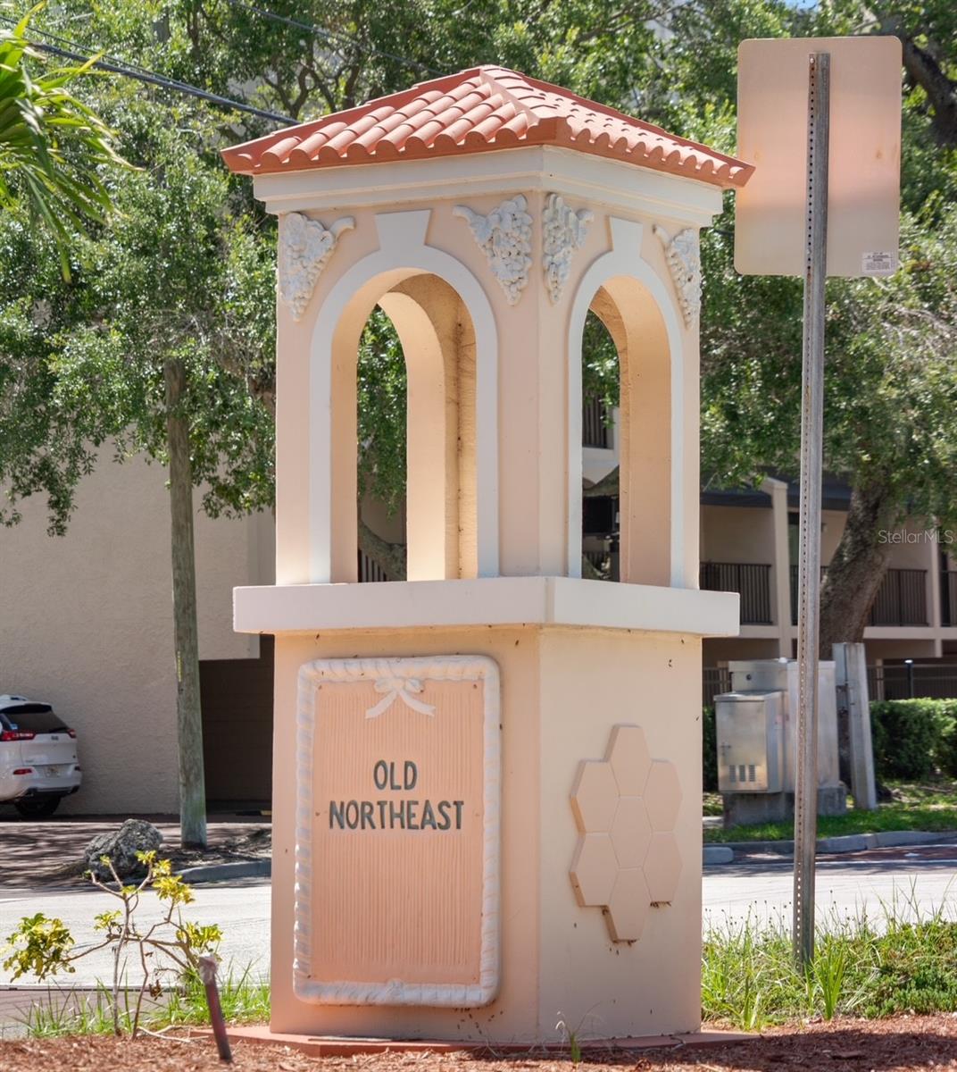 Image 22 of 29 For 606 12th Avenue Ne 2