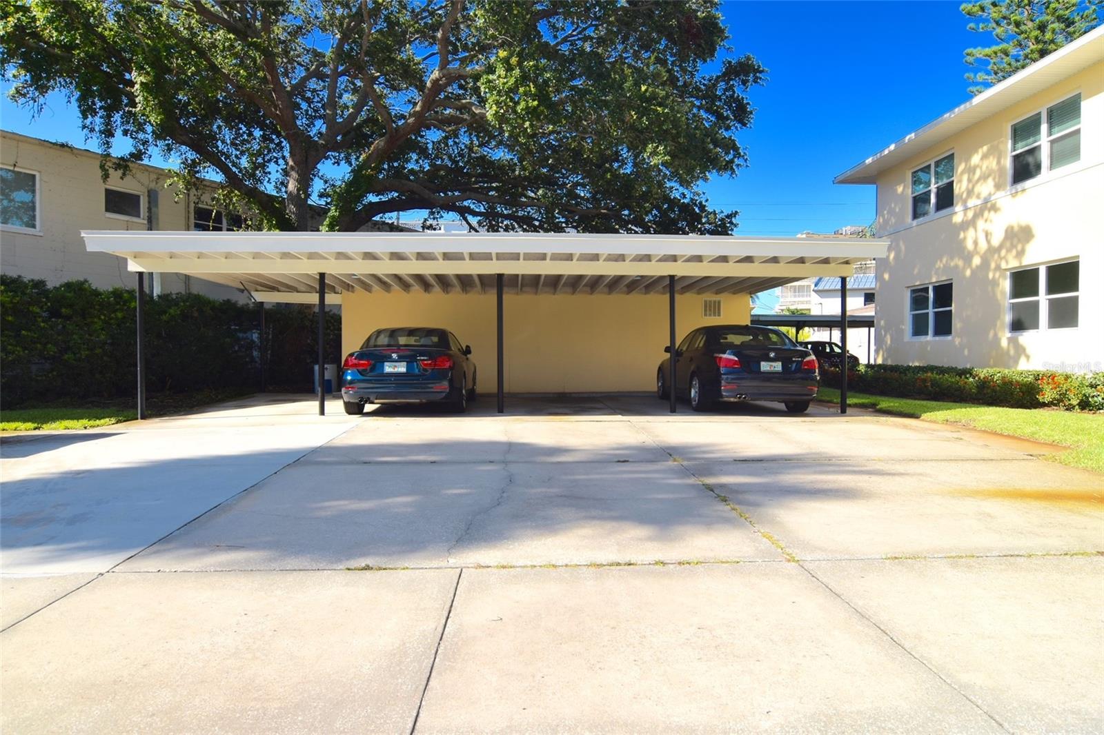 Image 4 of 29 For 606 12th Avenue Ne 2