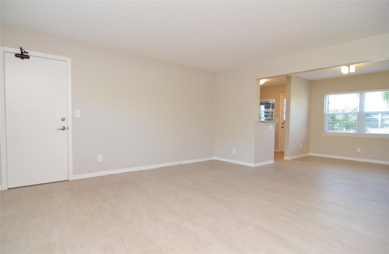 Image 6 of 29 For 606 12th Avenue Ne 2