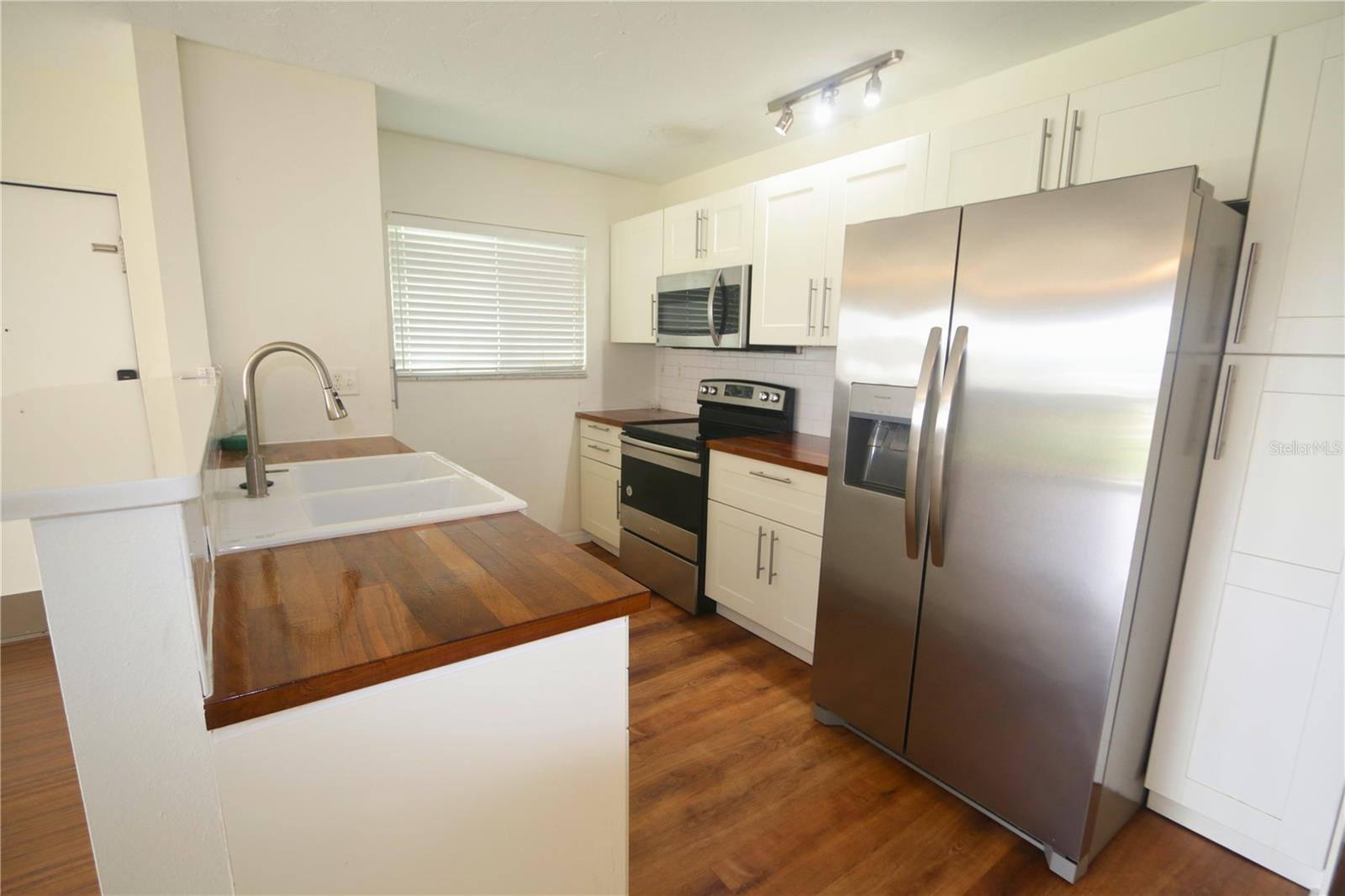 Image 9 of 22 For 2938 Clark Road 103