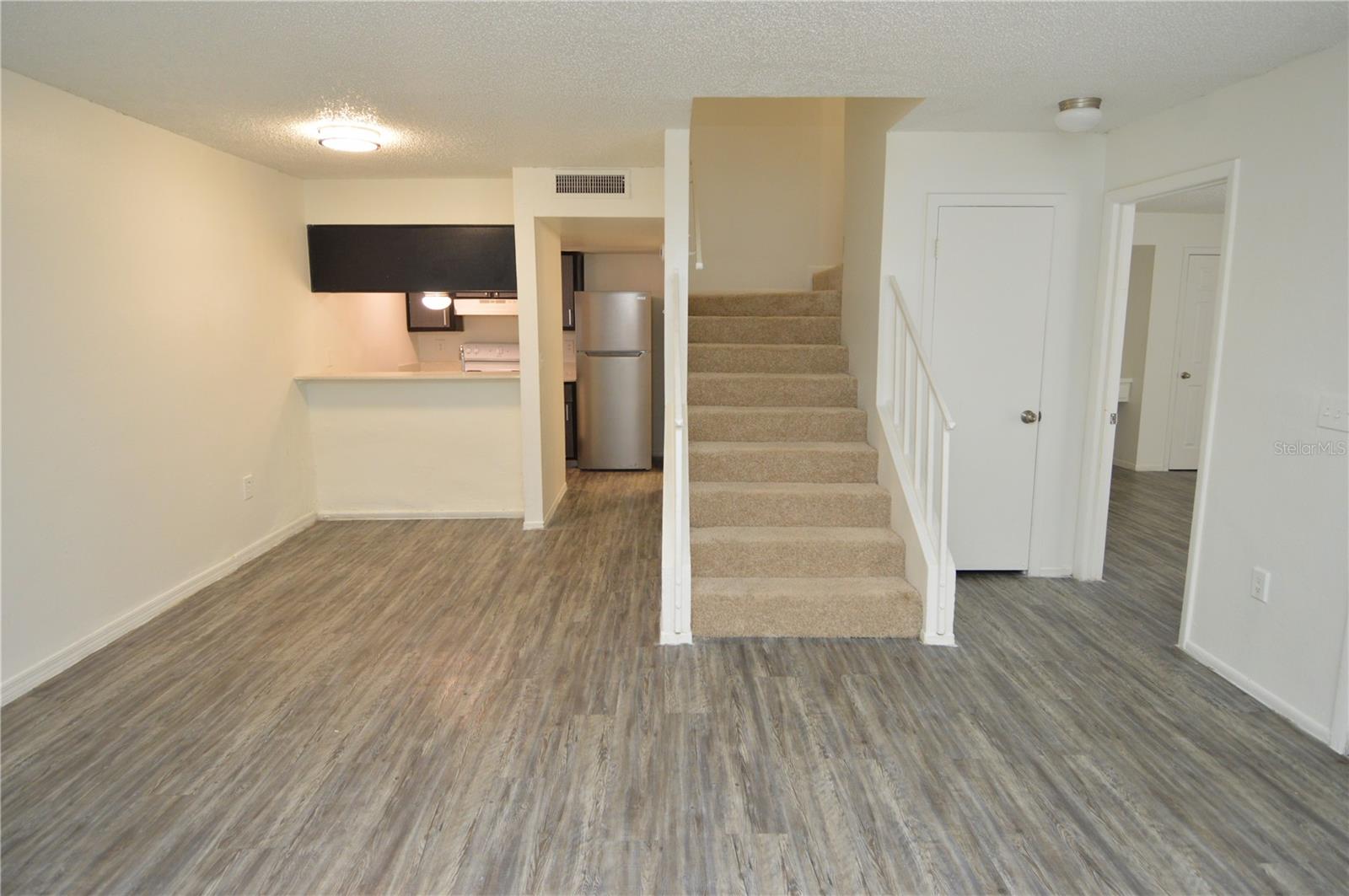 Image 9 of 73 For 5006 Morro Manor Drive 305