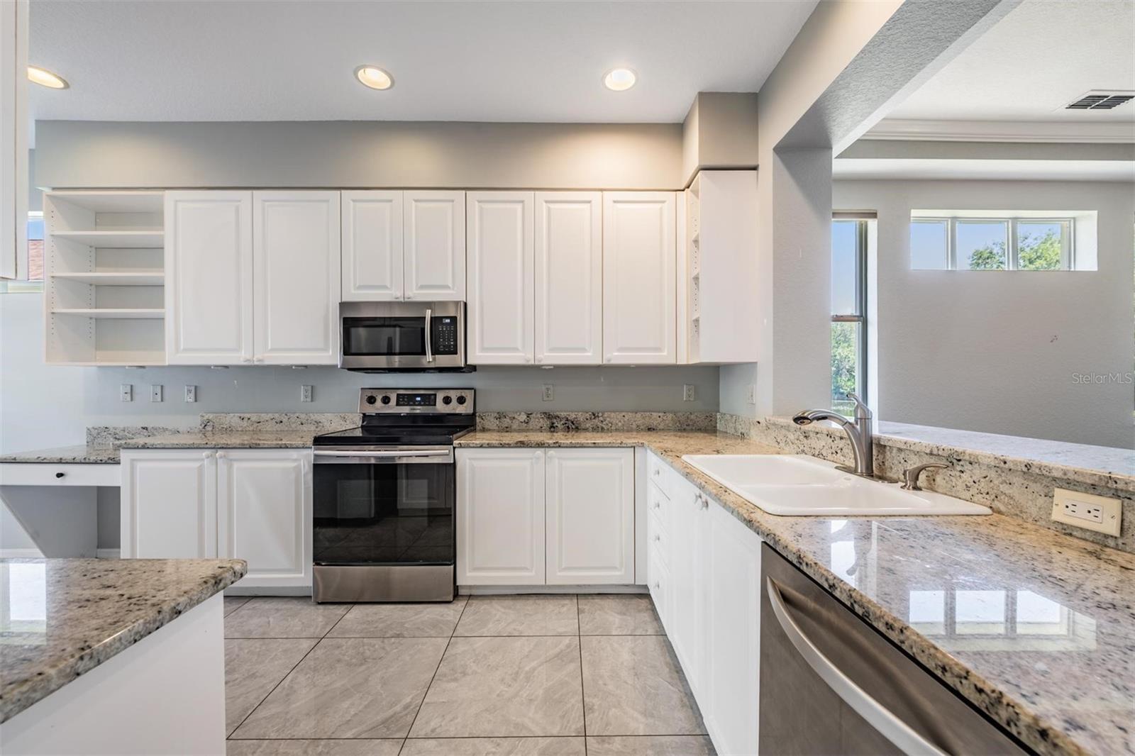 Image 10 of 37 For 12752 Aston Creek Drive