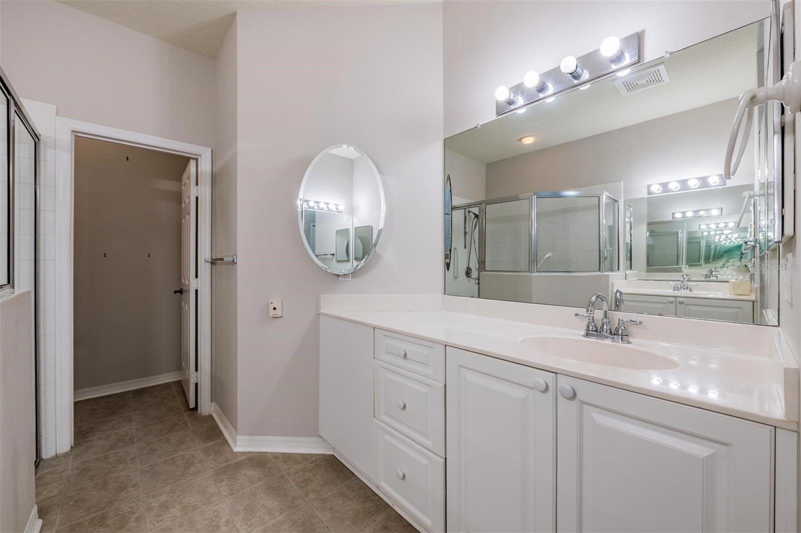 Image 22 of 37 For 12752 Aston Creek Drive