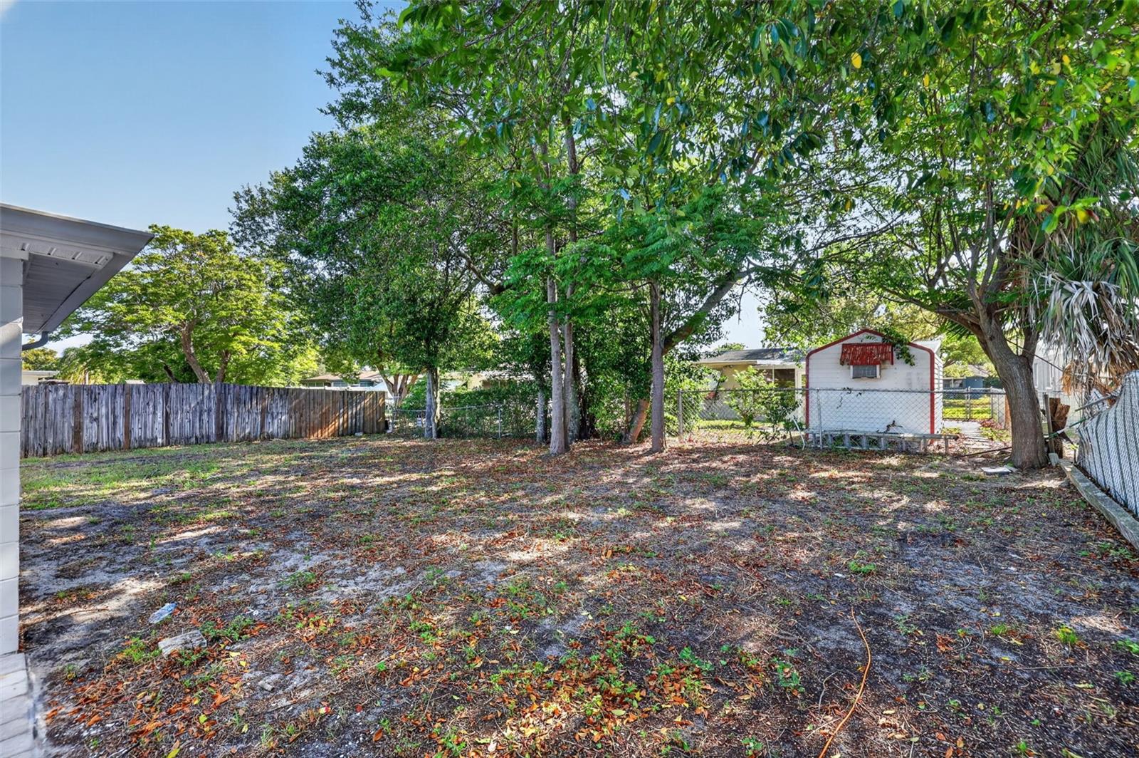 Image 21 of 24 For 10914 Leeds Road