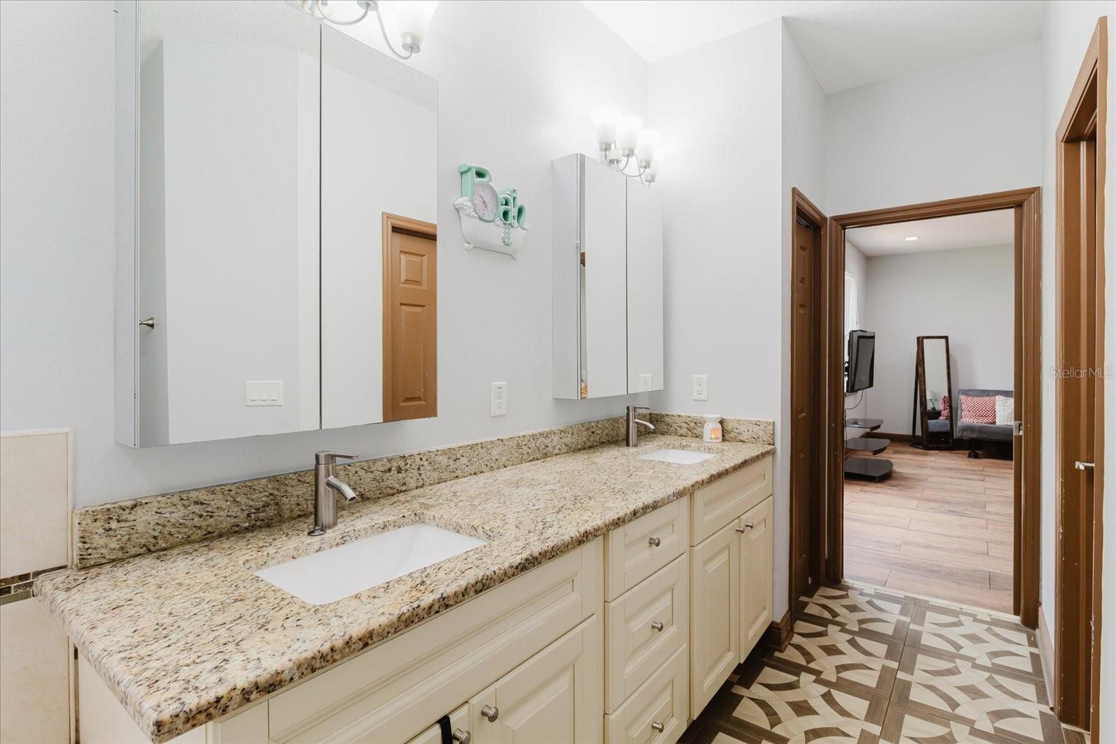 Image 33 of 86 For 2603 Bismark Drive