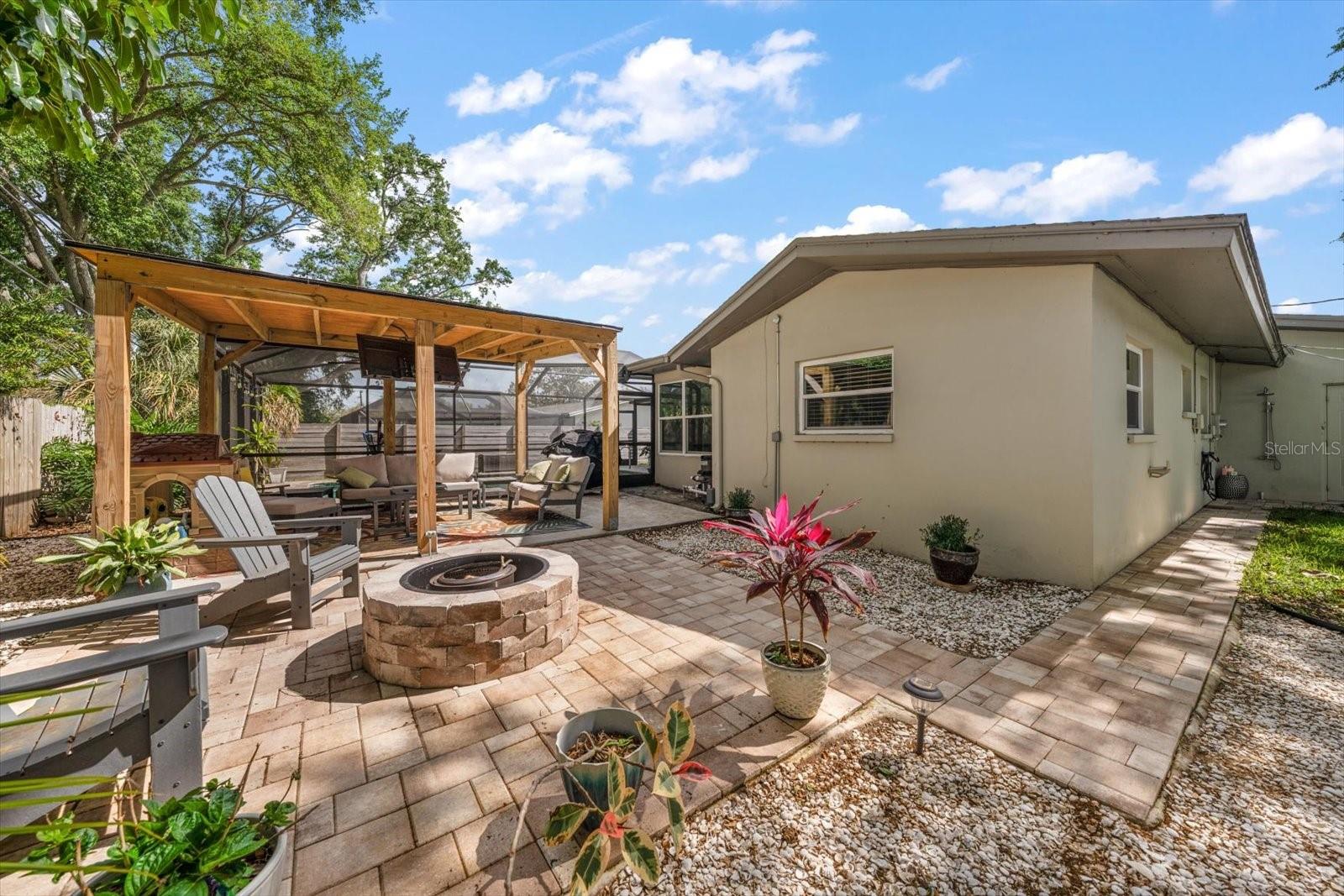 Image 32 of 47 For 2388 Jones Drive