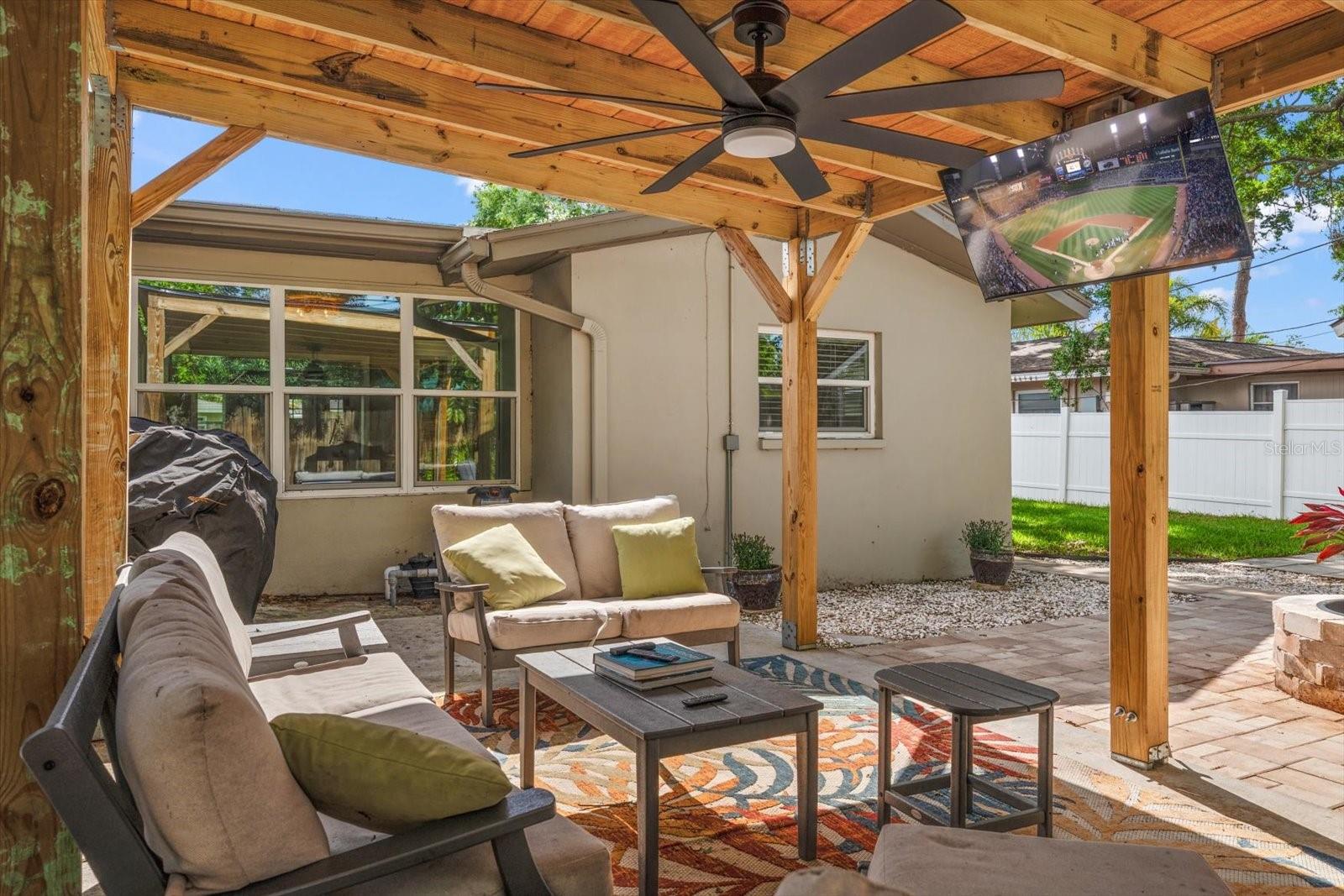 Image 35 of 47 For 2388 Jones Drive