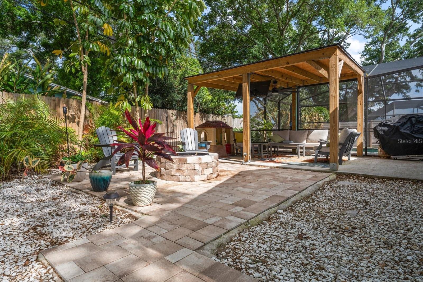 Image 37 of 47 For 2388 Jones Drive