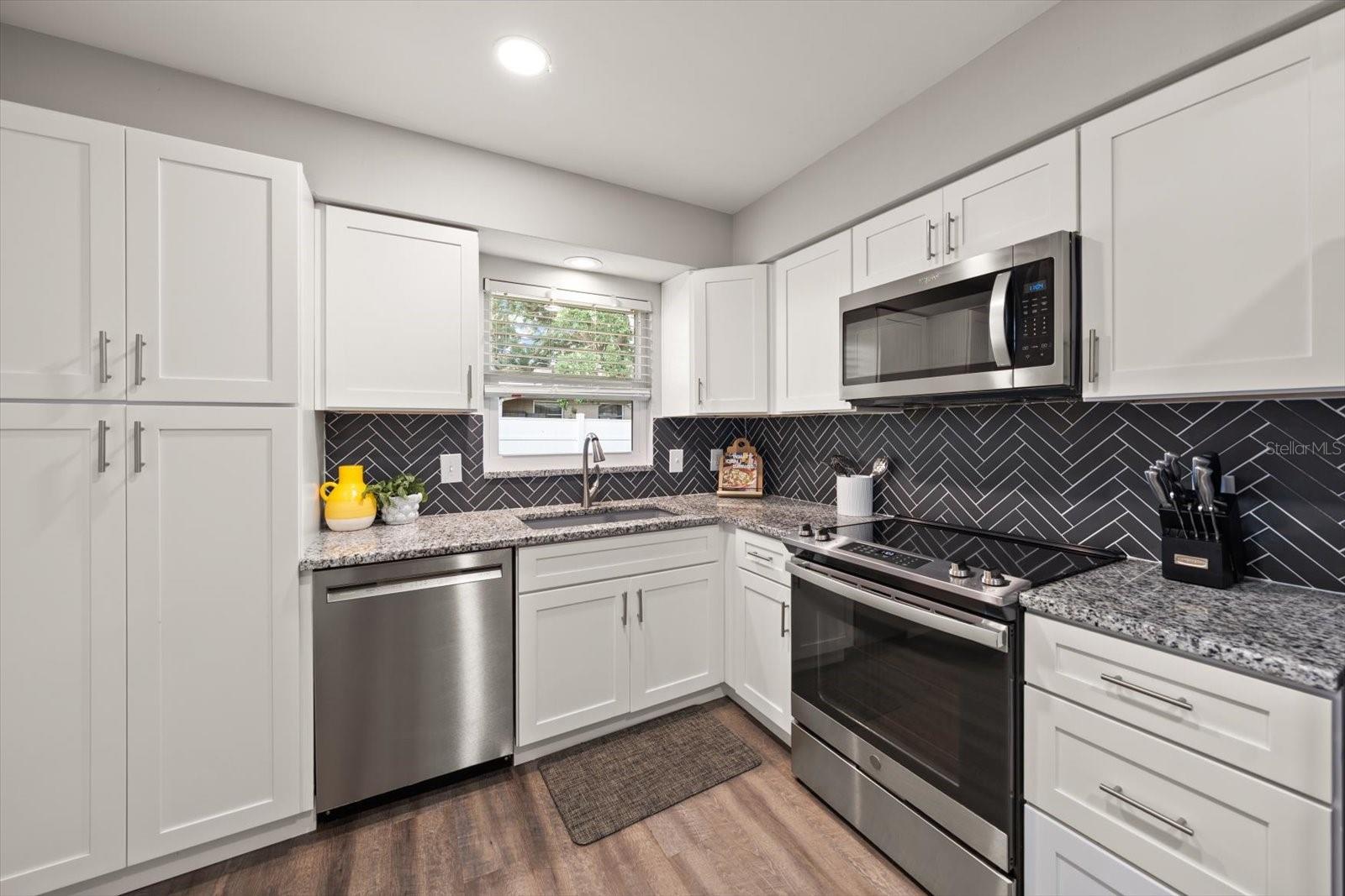 Image 9 of 47 For 2388 Jones Drive