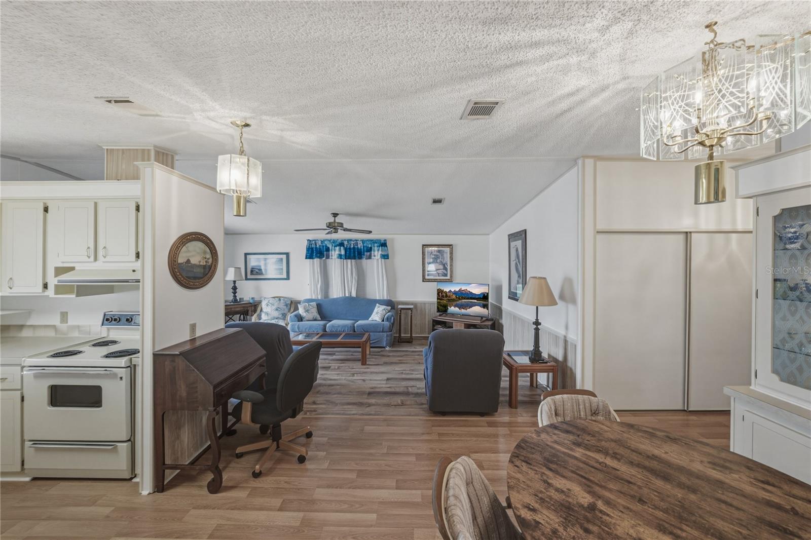 Image 11 of 38 For 35116 Colony Hills Drive