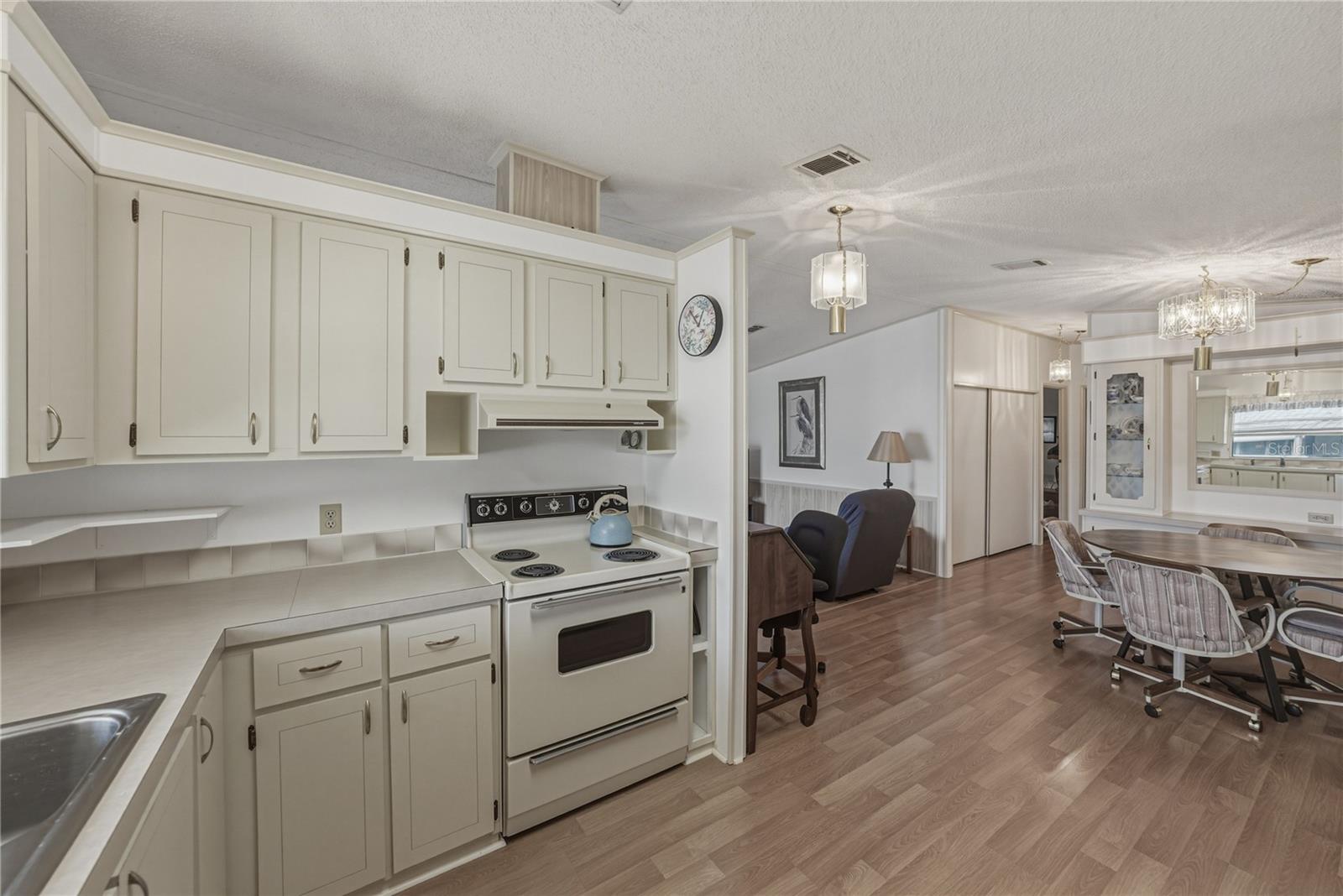 Image 19 of 38 For 35116 Colony Hills Drive