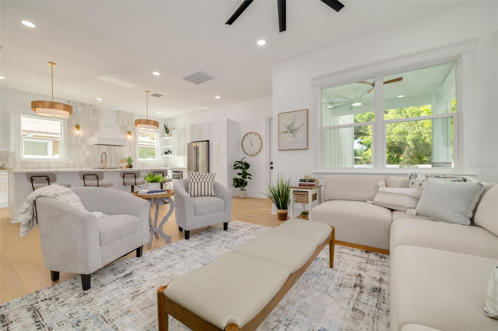 Image 2 of 41 For 467 34th Avenue N