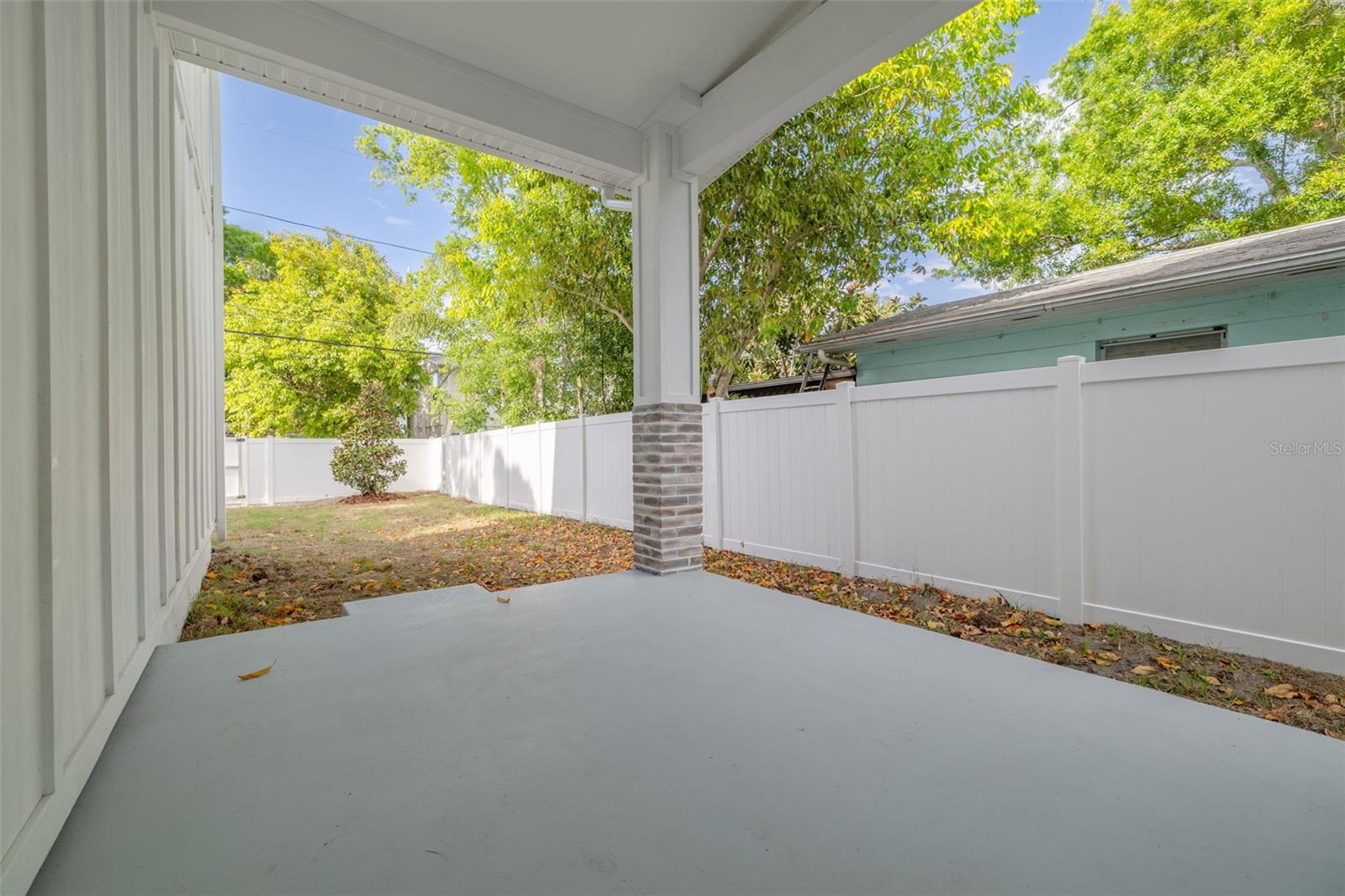 Image 36 of 41 For 467 34th Avenue N