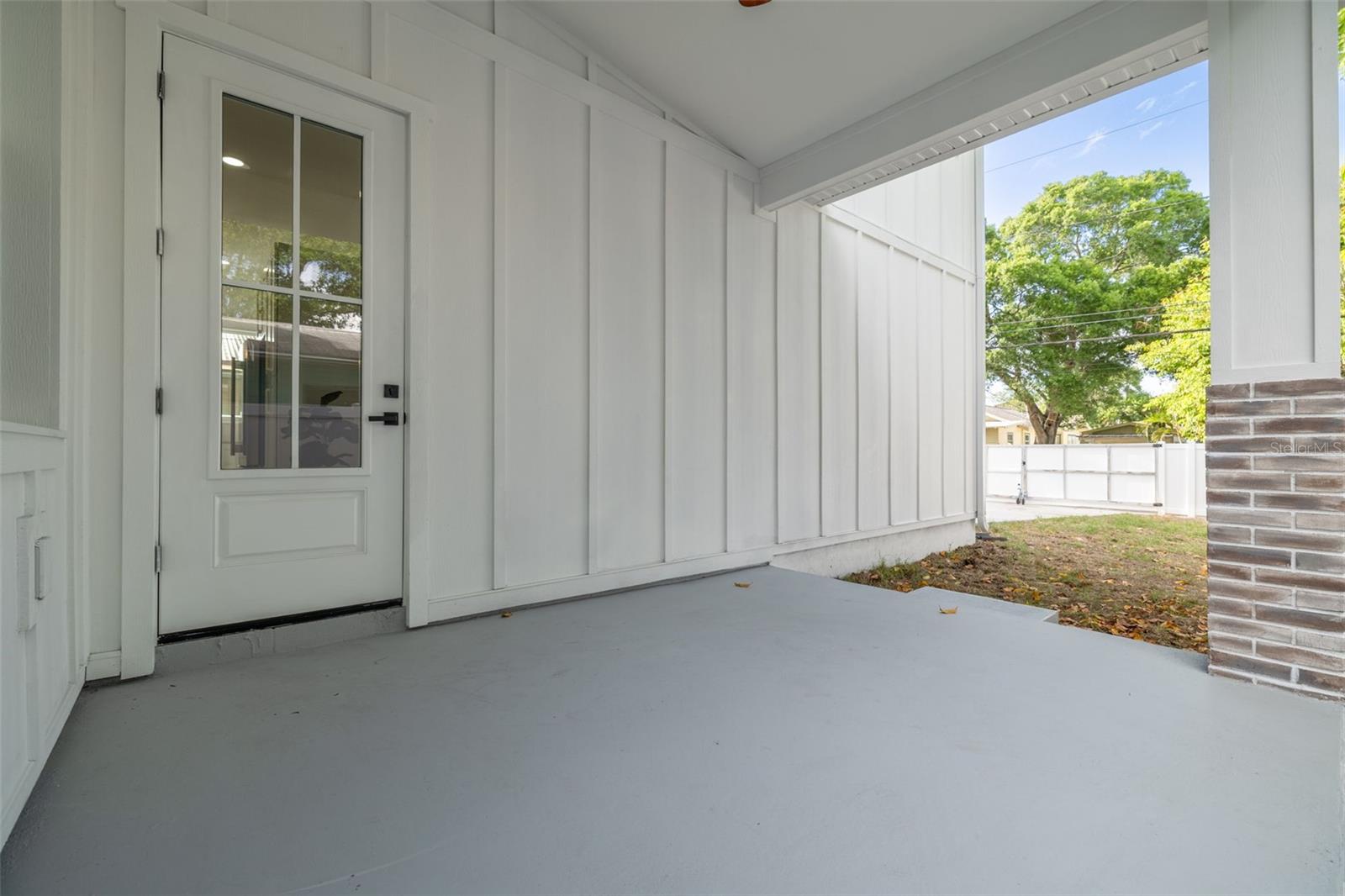 Image 37 of 41 For 467 34th Avenue N