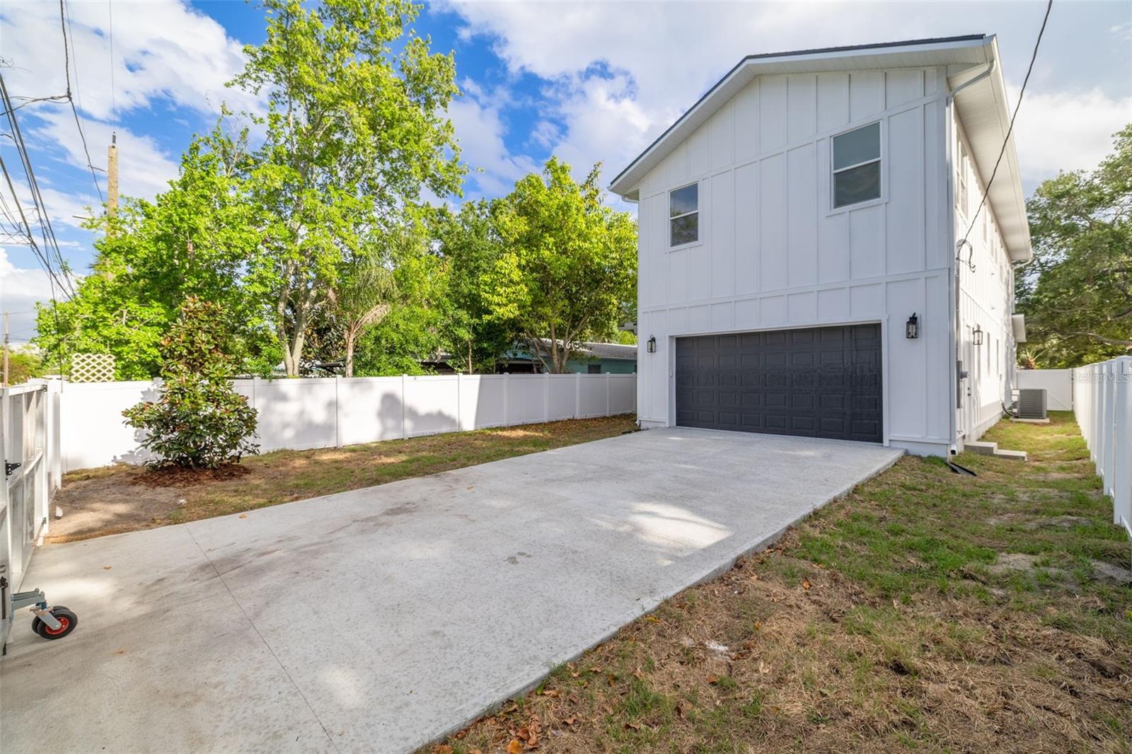 Image 39 of 41 For 467 34th Avenue N