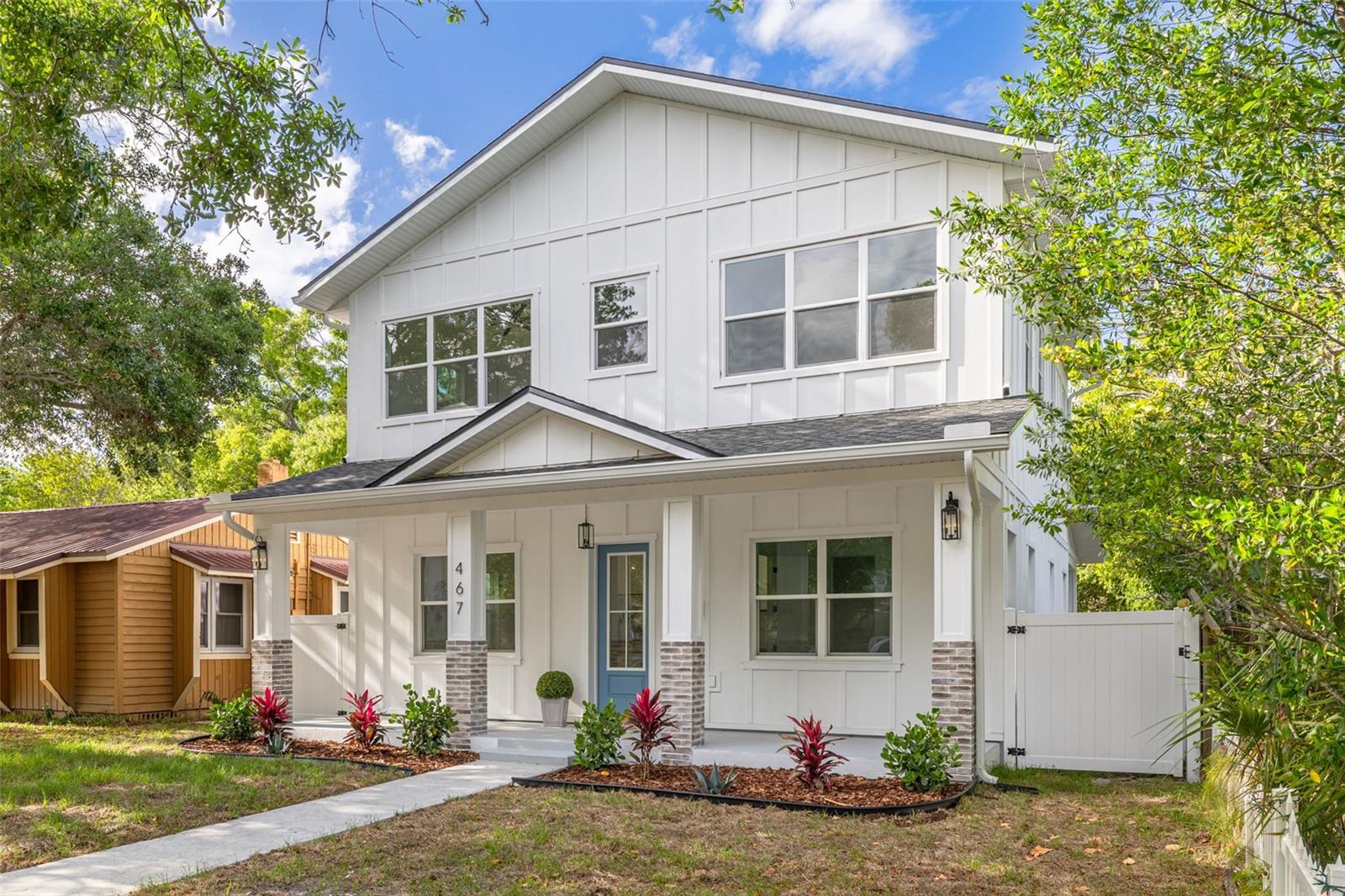 Image 5 of 41 For 467 34th Avenue N