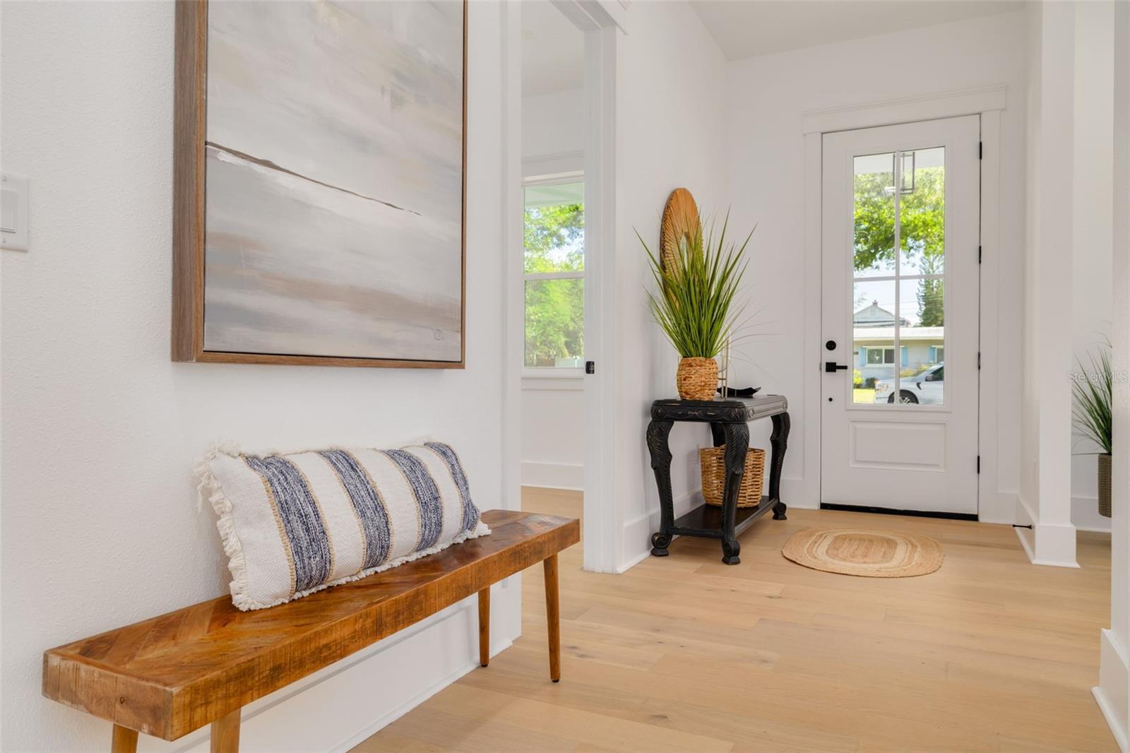 Image 7 of 41 For 467 34th Avenue N