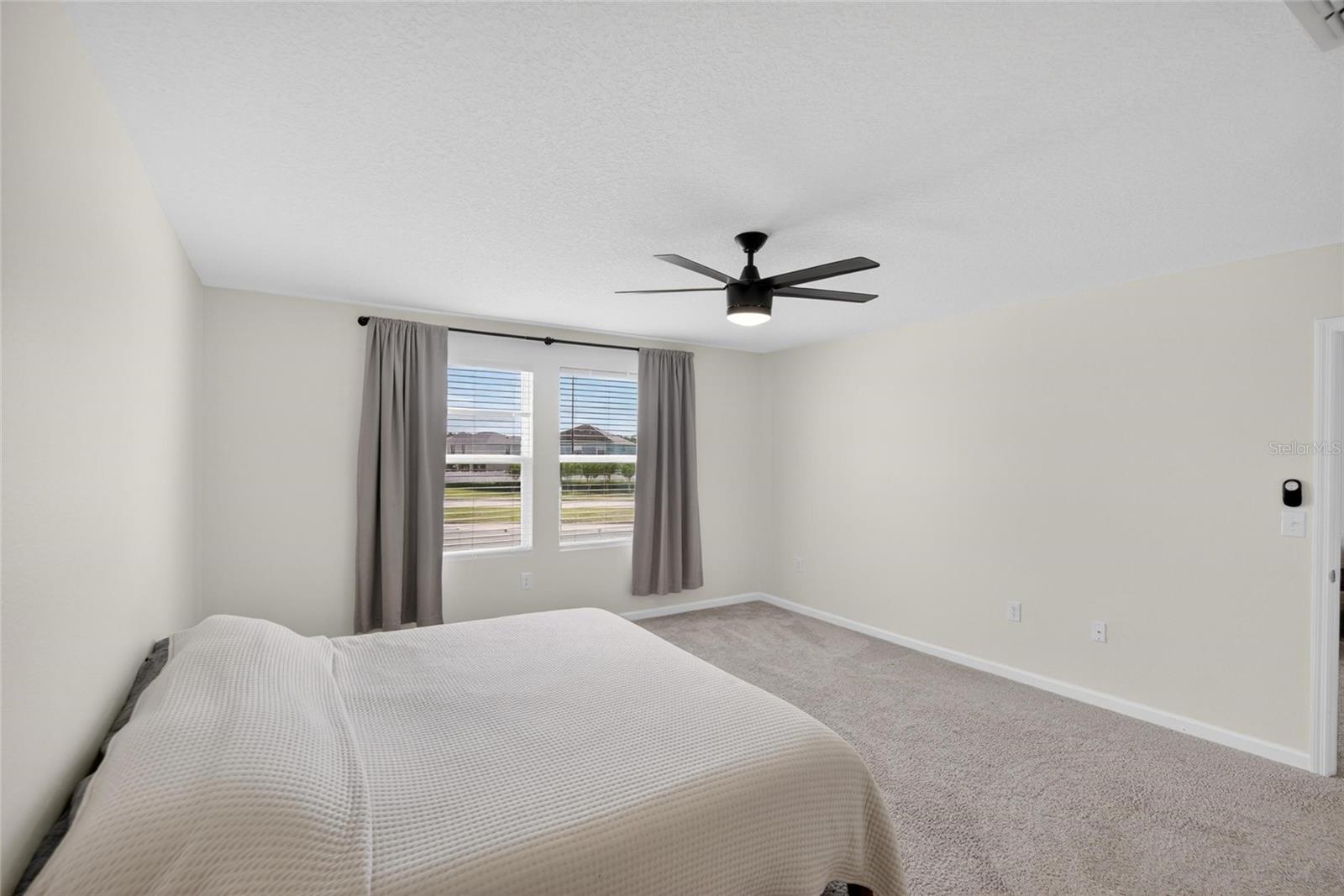 Image 22 of 35 For 1044 Kelly Fern Loop