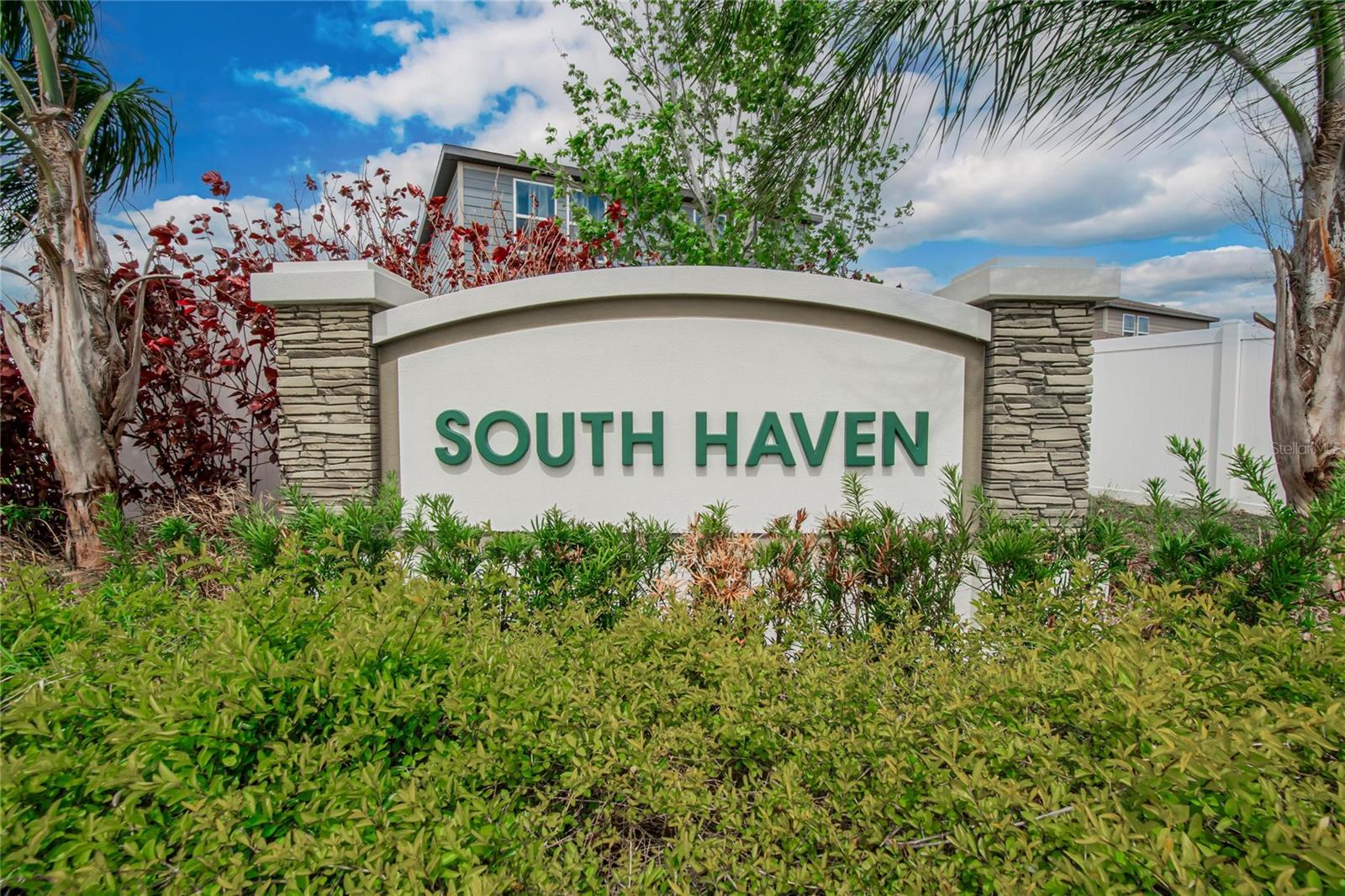 Image 3 of 35 For 1044 Kelly Fern Loop