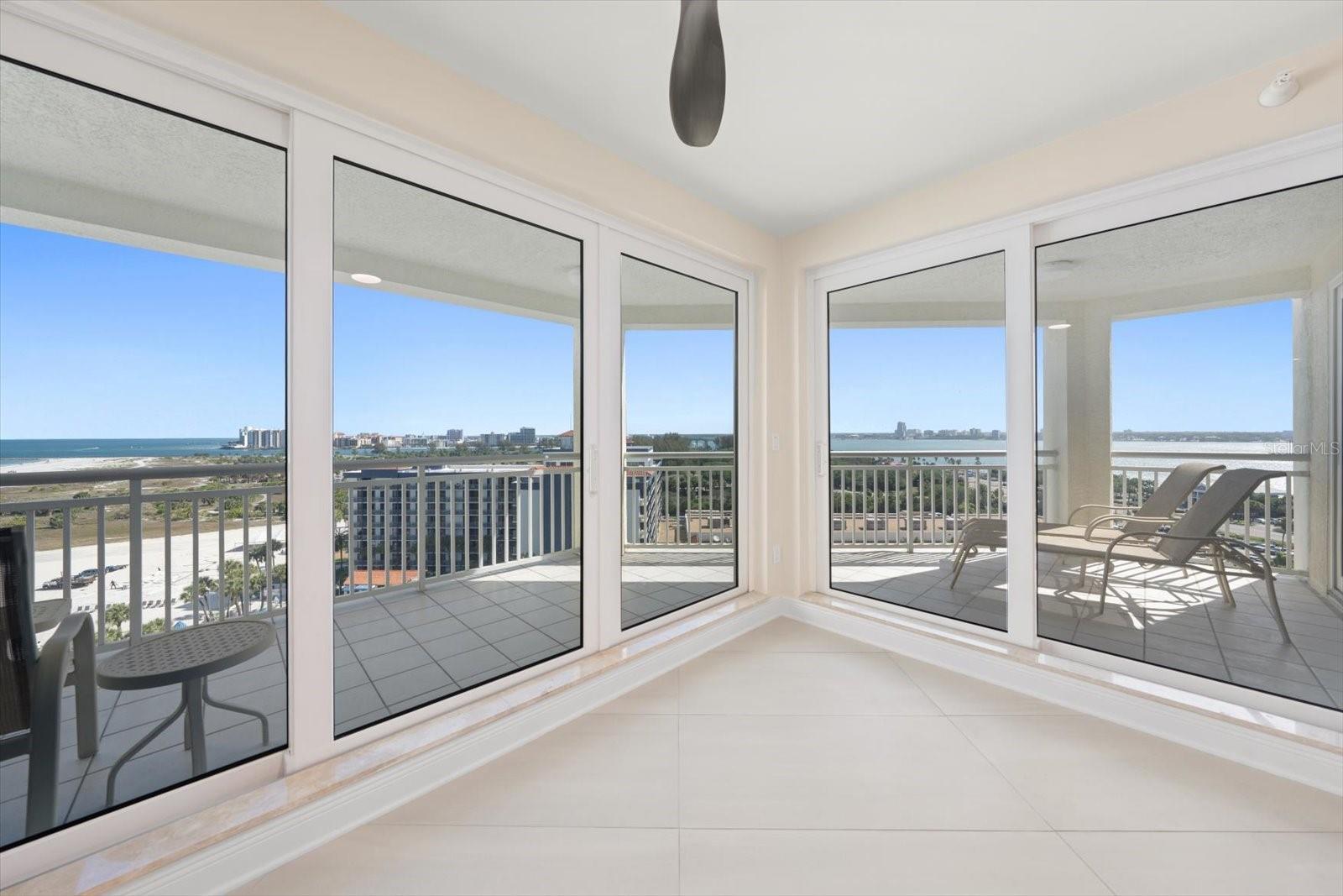 Listing photo id 9 for 1170 Gulf Blvd  1004