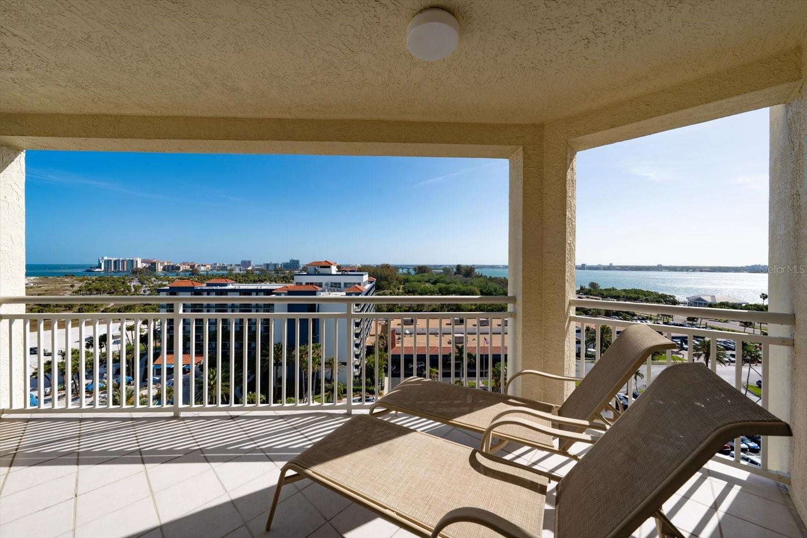 Listing photo id 36 for 1170 Gulf Blvd  1004
