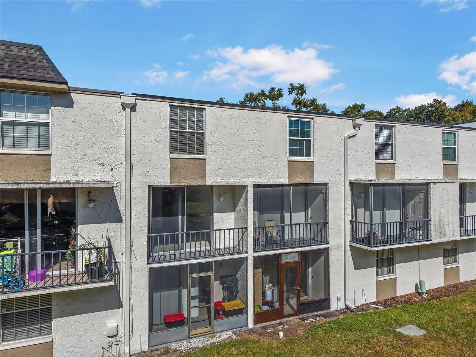 Image 22 of 34 For 811 Russell Lane 309