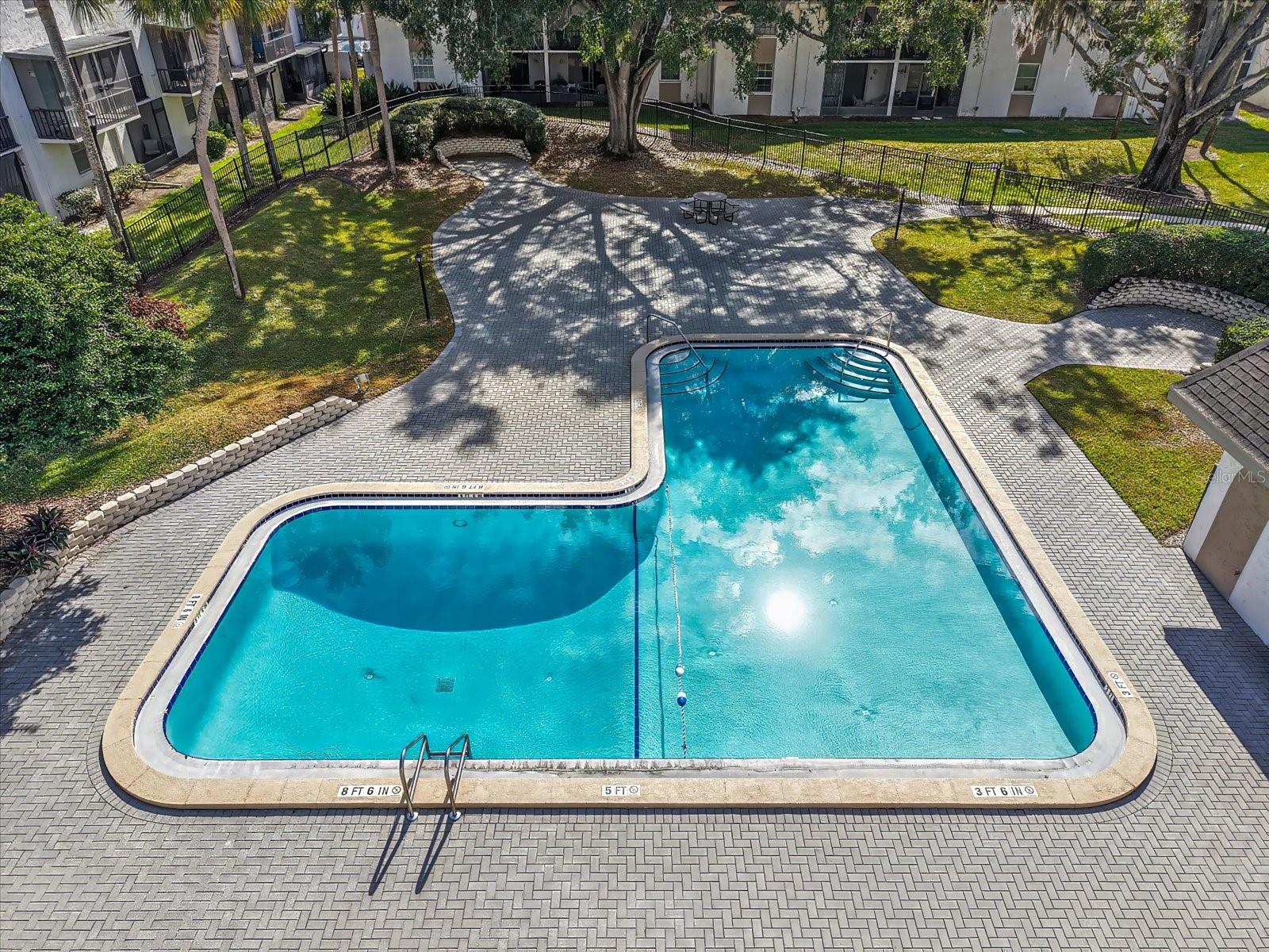 Image 24 of 34 For 811 Russell Lane 309