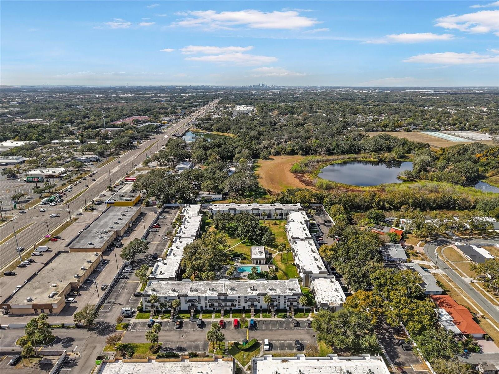 Image 28 of 34 For 811 Russell Lane 309