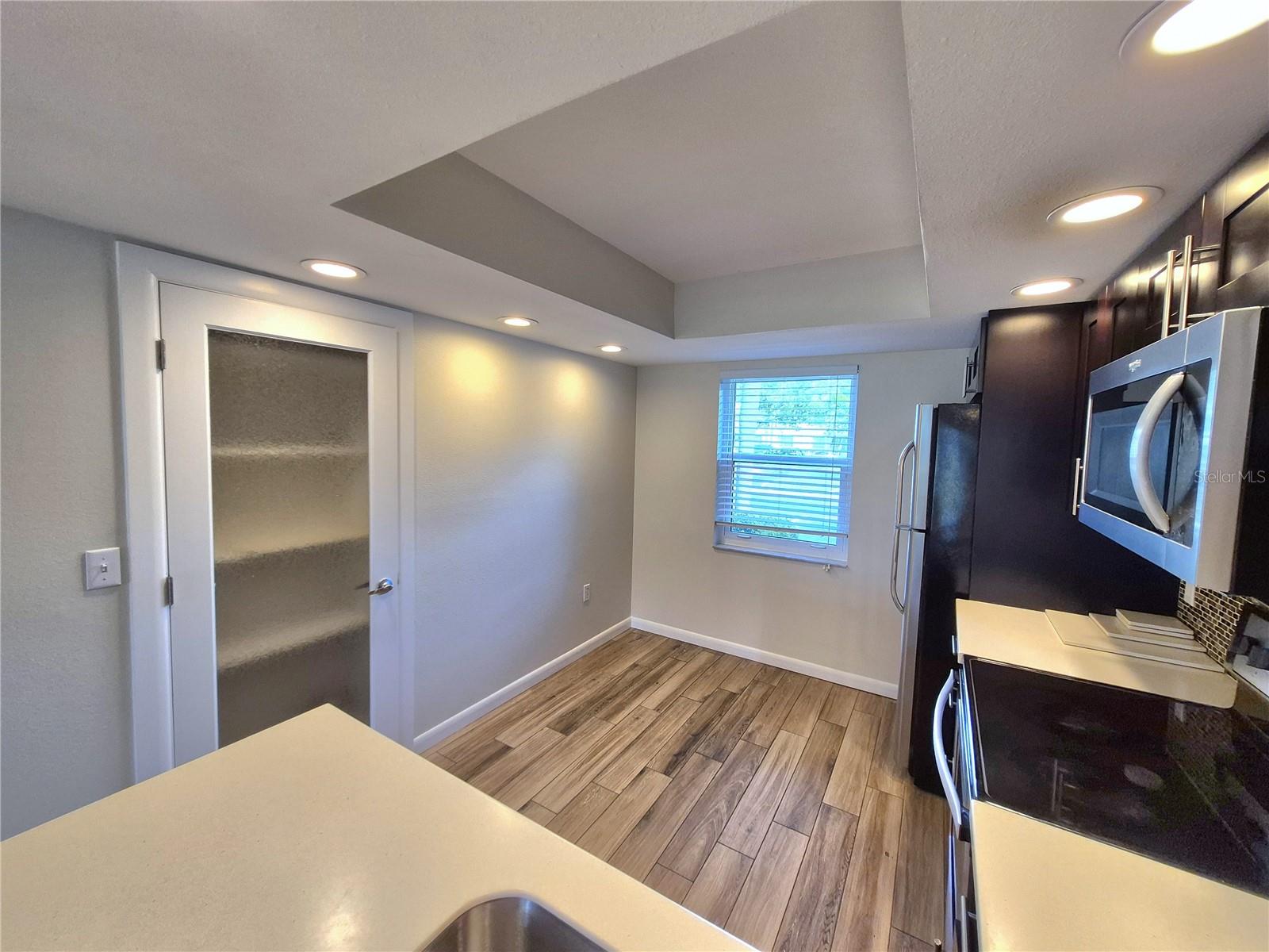 Image 10 of 29 For 509 Meadow Lane 509