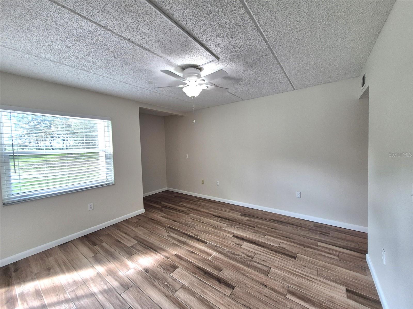 Image 12 of 29 For 509 Meadow Lane 509