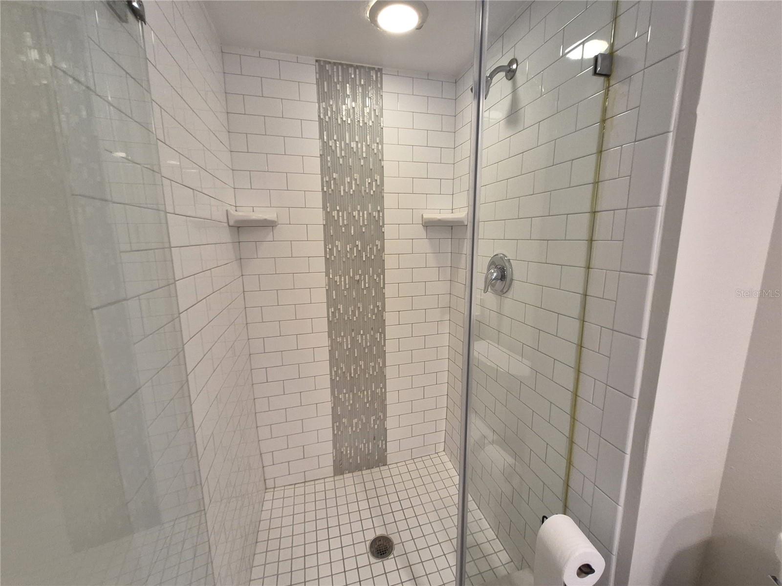 Image 18 of 29 For 509 Meadow Lane 509