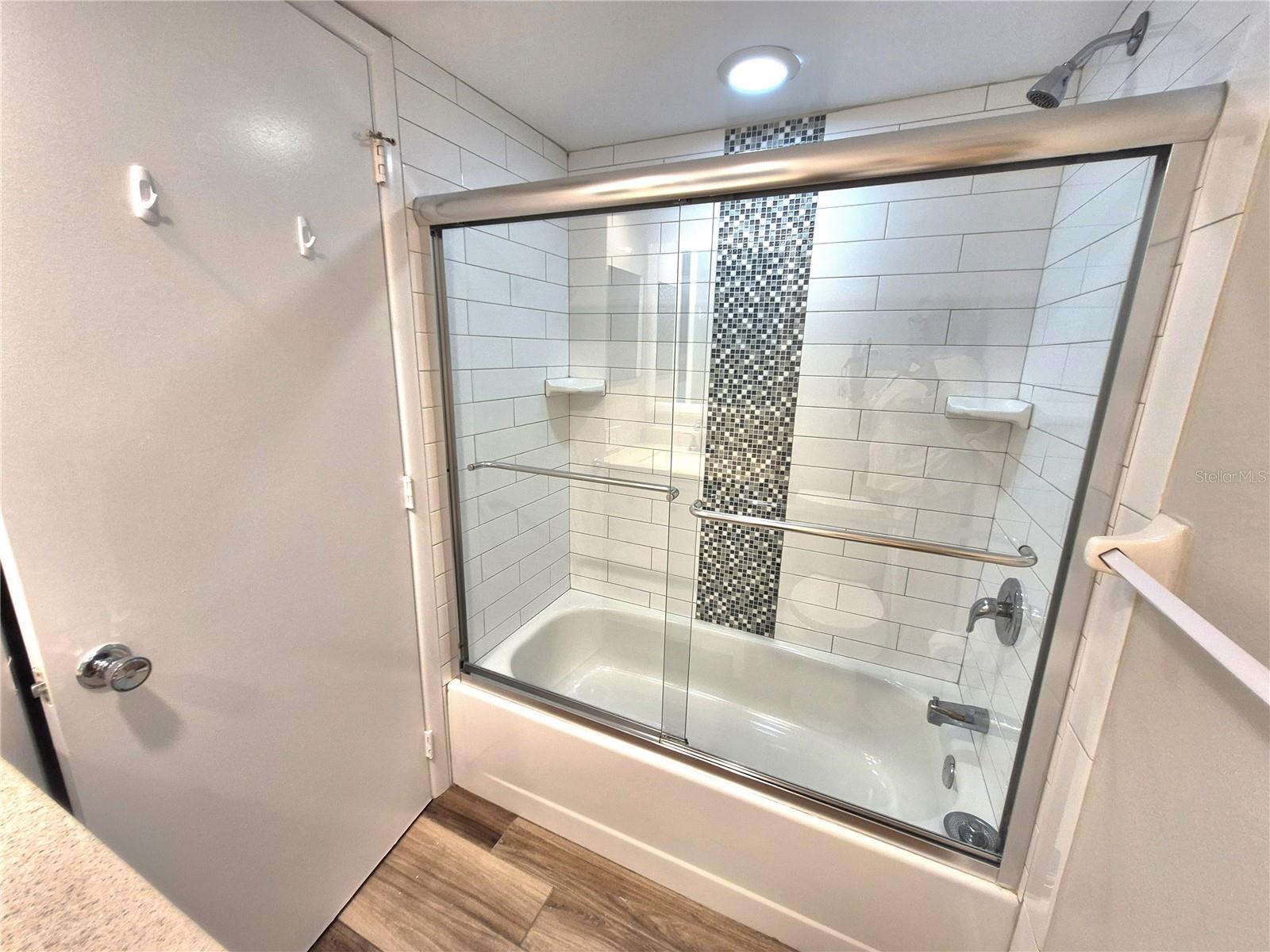 Image 25 of 29 For 509 Meadow Lane 509