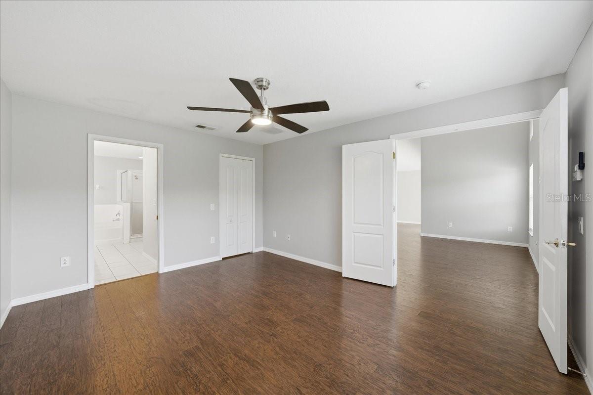 Image 15 of 52 For 25522 Bruford Boulevard